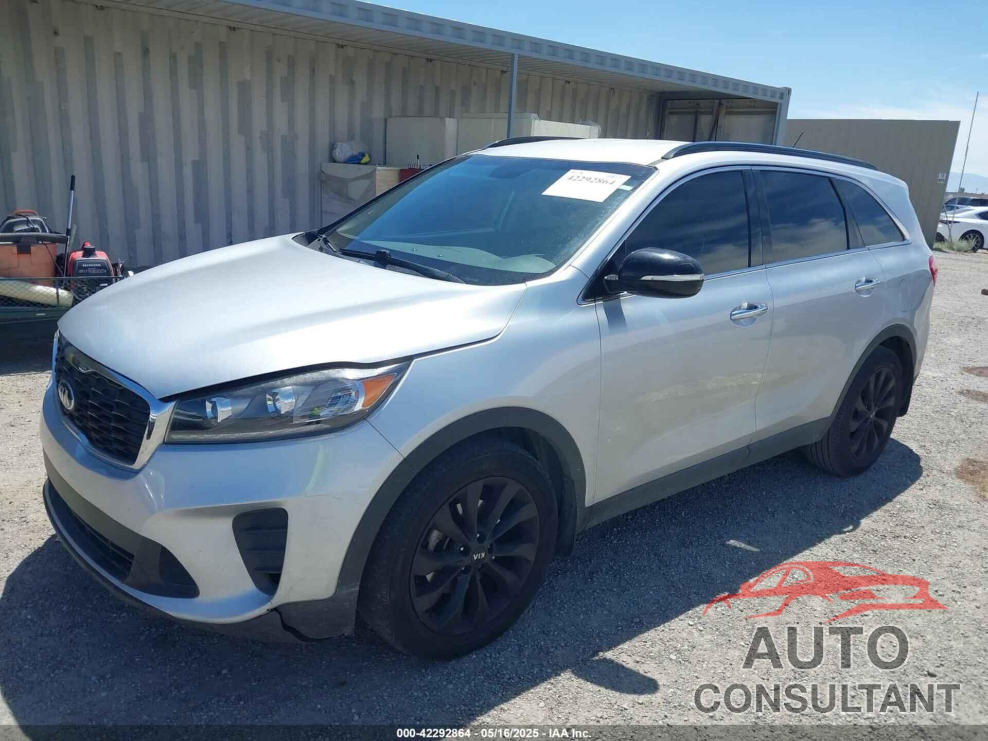 KIA SORENTO 2019 - 5XYPG4A51KG596857