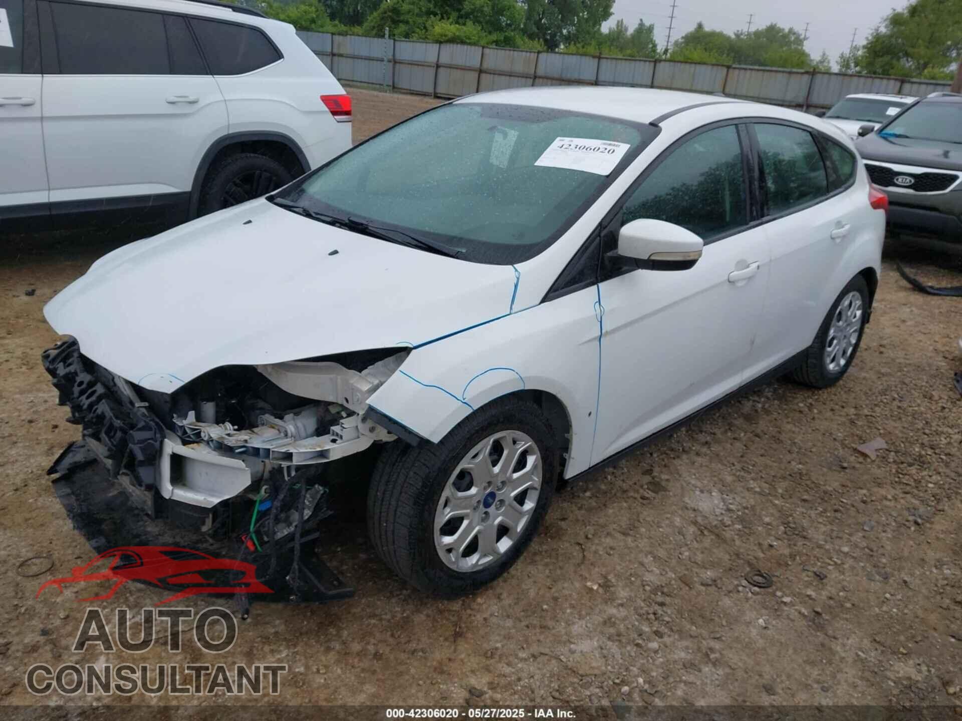 FORD FOCUS 2014 - 1FADP3K21EL376148