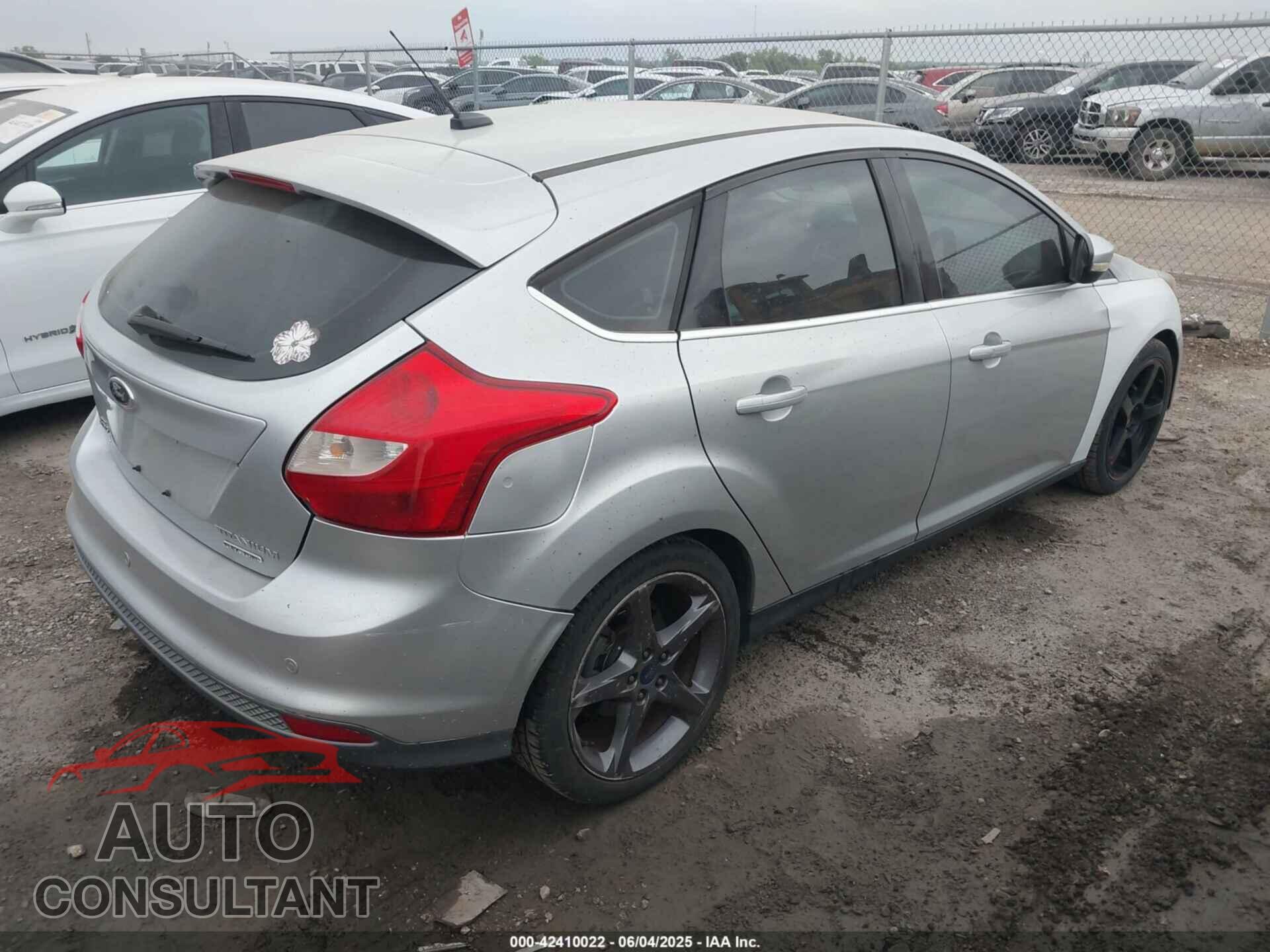 FORD FOCUS 2014 - 1FADP3N2XEL276058