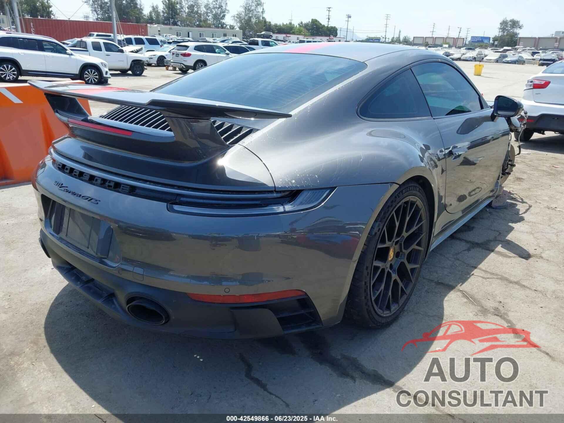 PORSCHE 911 2024 - WP0AB2A99RS221007