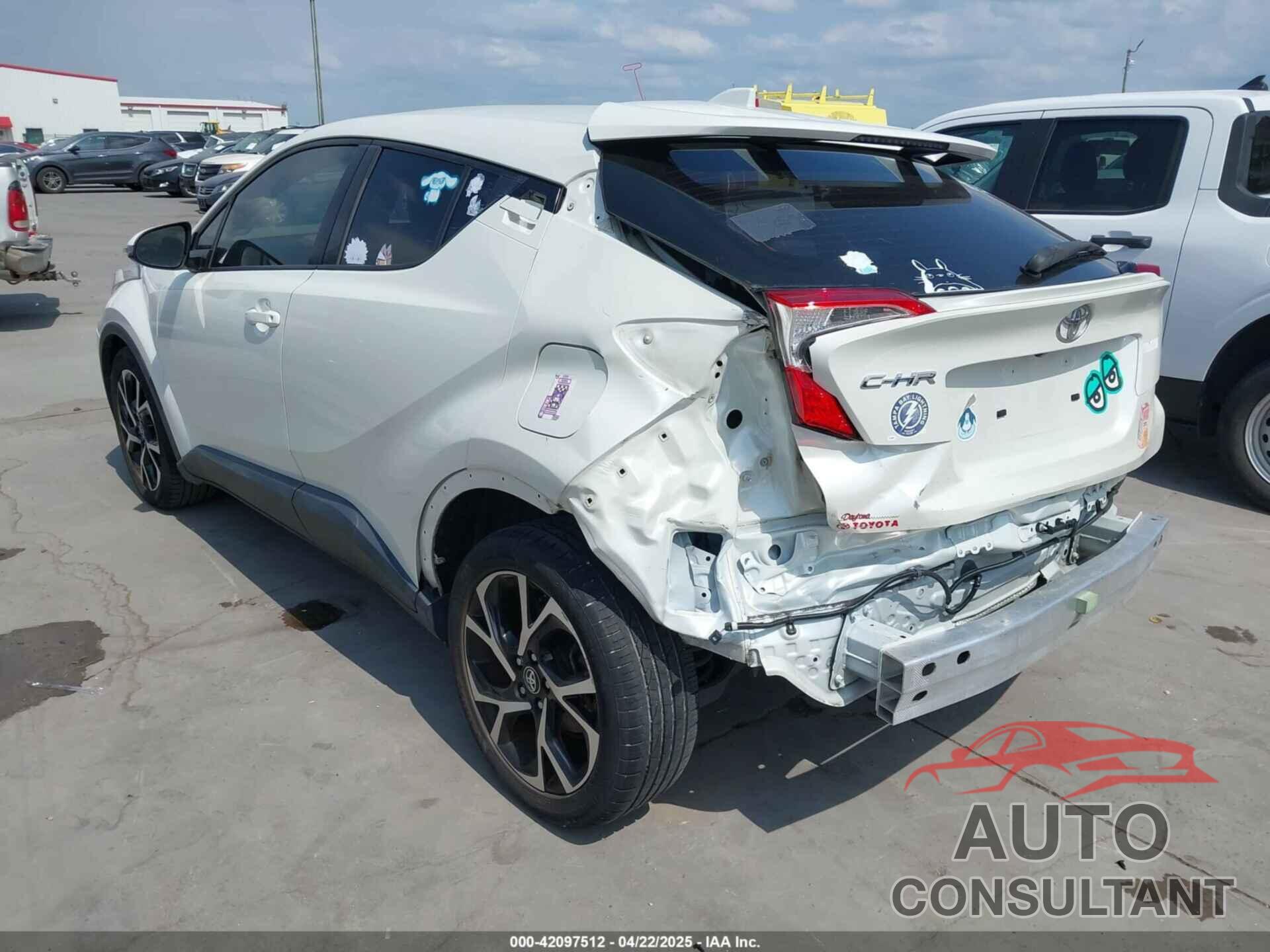 TOYOTA C-HR 2019 - JTNKHMBX3K1015636