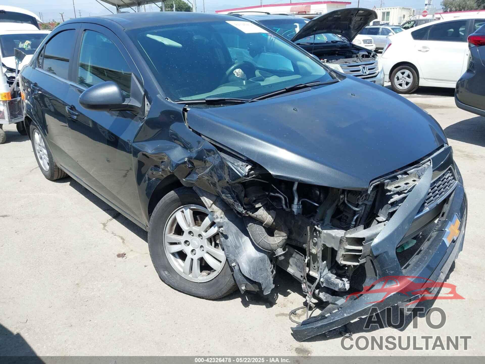 CHEVROLET SONIC 2015 - 1G1JC5SH1F4169630