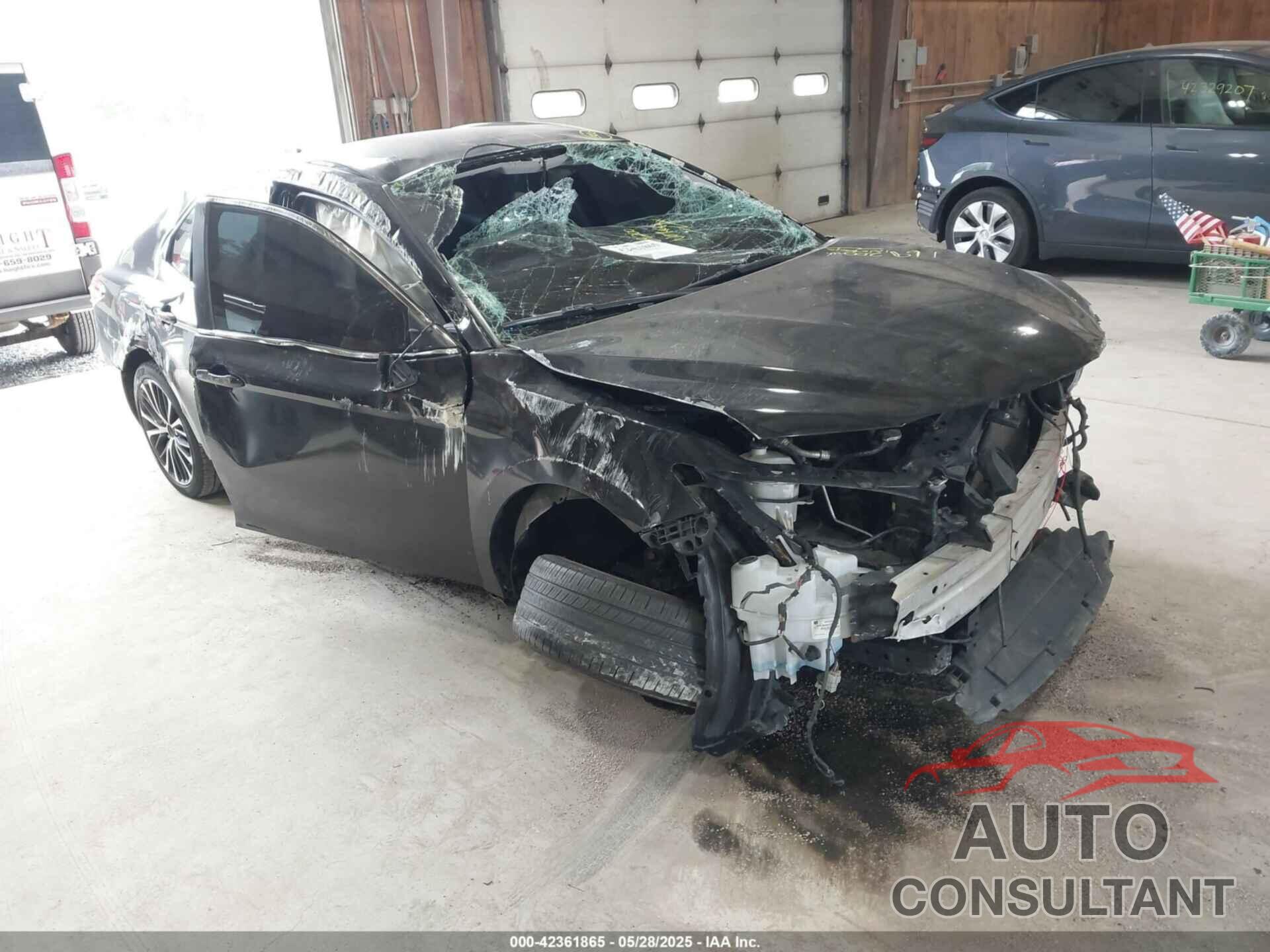 TOYOTA CAMRY 2020 - 4T1G11AKXLU962638
