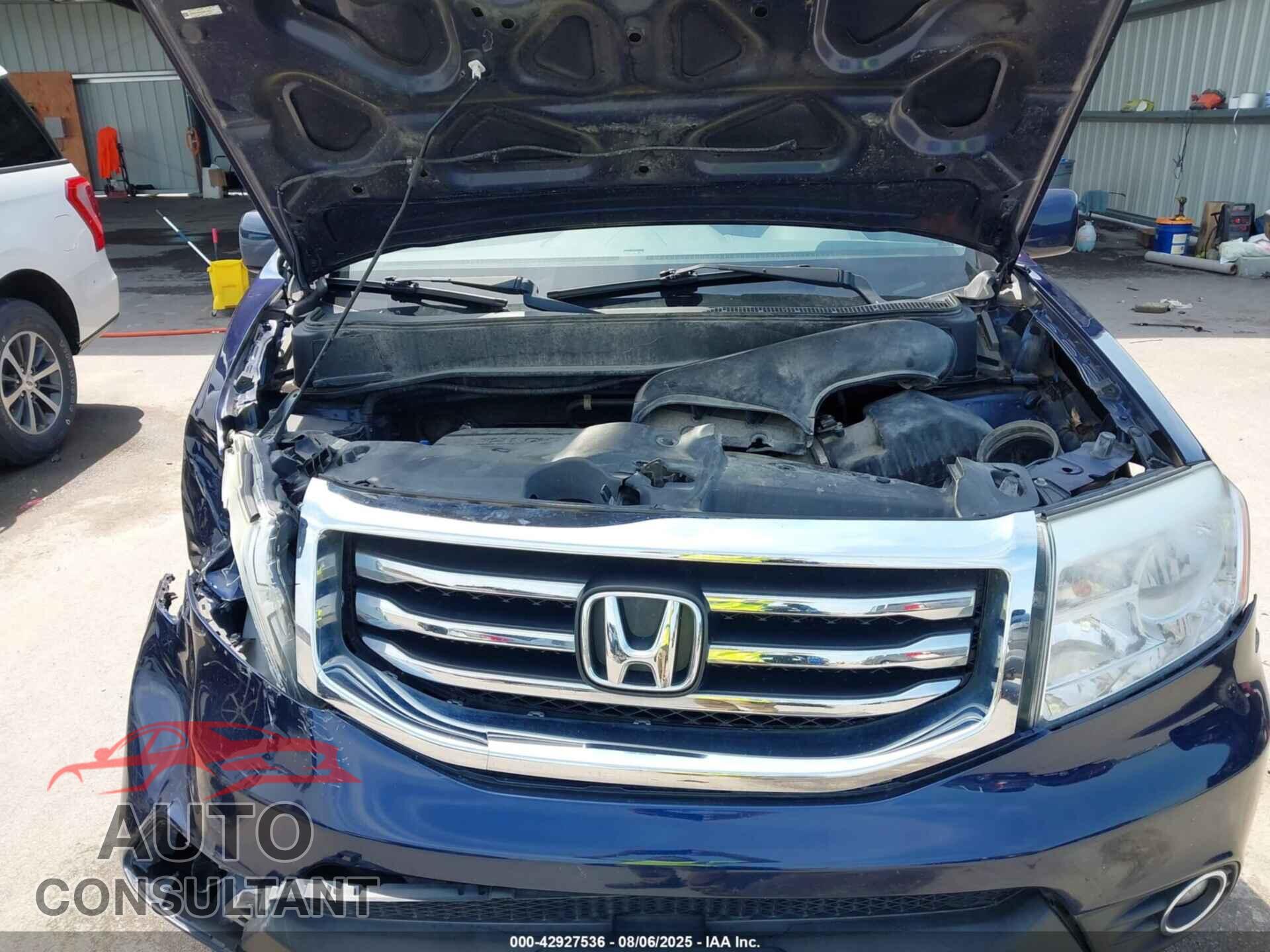 HONDA PILOT 2014 - 5FNYF4H55EB014929