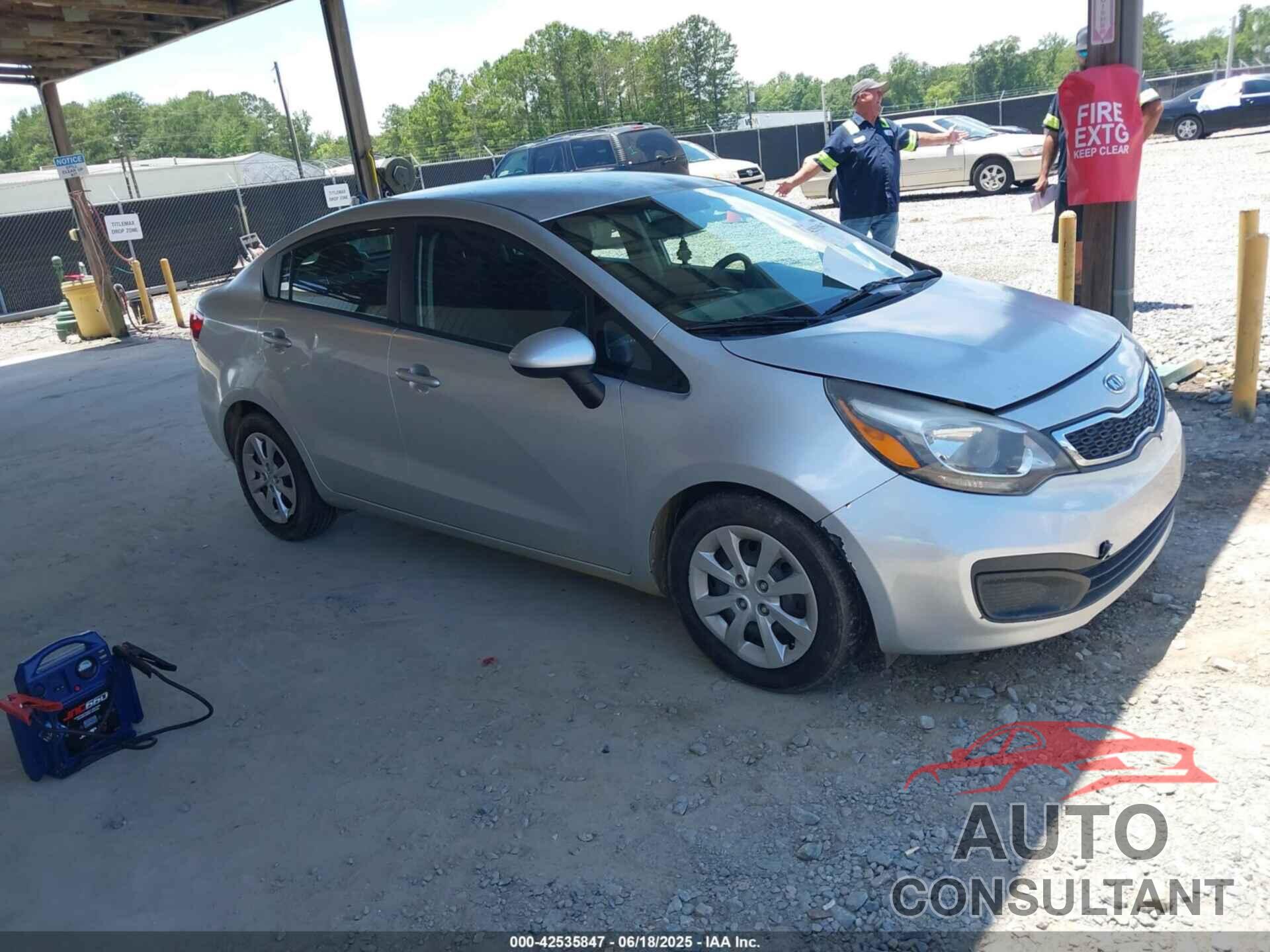 KIA RIO 2015 - KNADM4A35F6458223