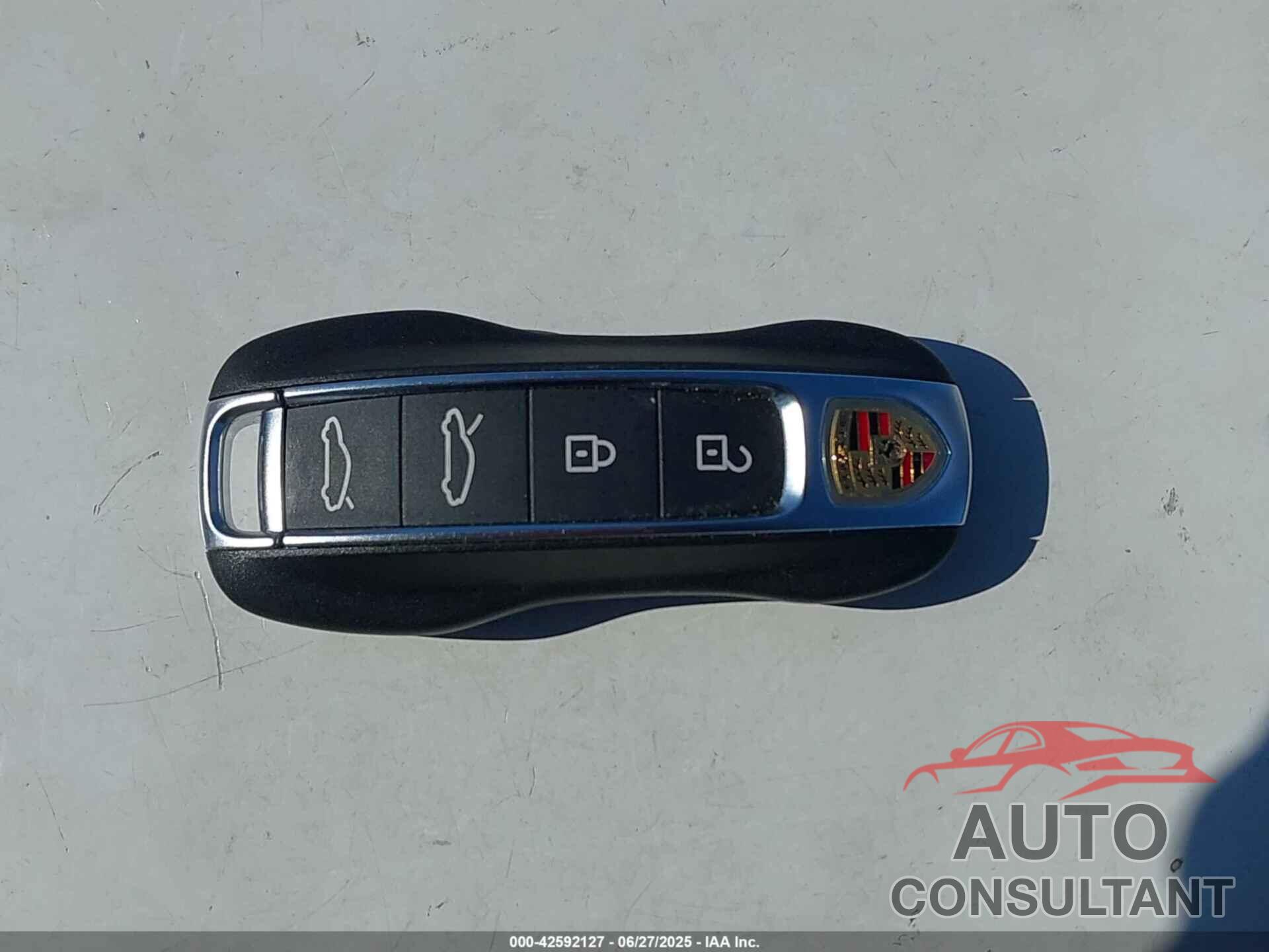 PORSCHE TAYCAN 2025 - WP0AA2Y18SSA10392