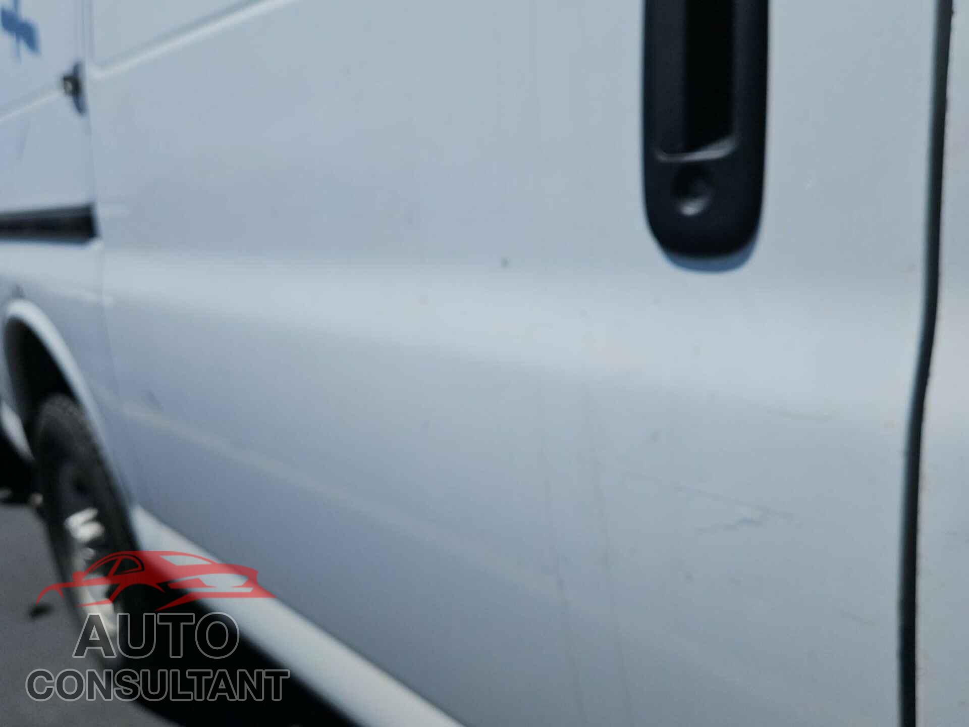CHEVROLET EXPRESS 2500 2012 - 1GCWGFCA8C1179156