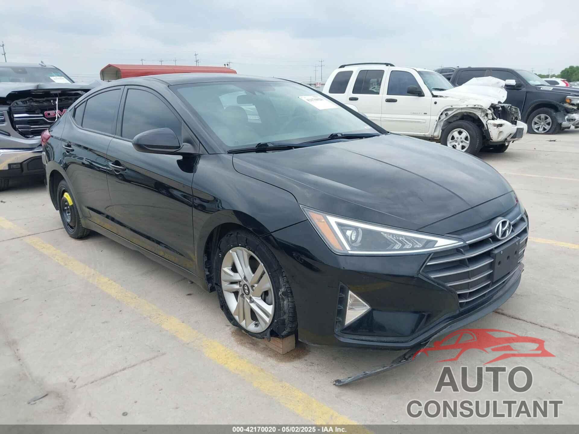 HYUNDAI ELANTRA 2020 - 5NPD84LF1LH508261