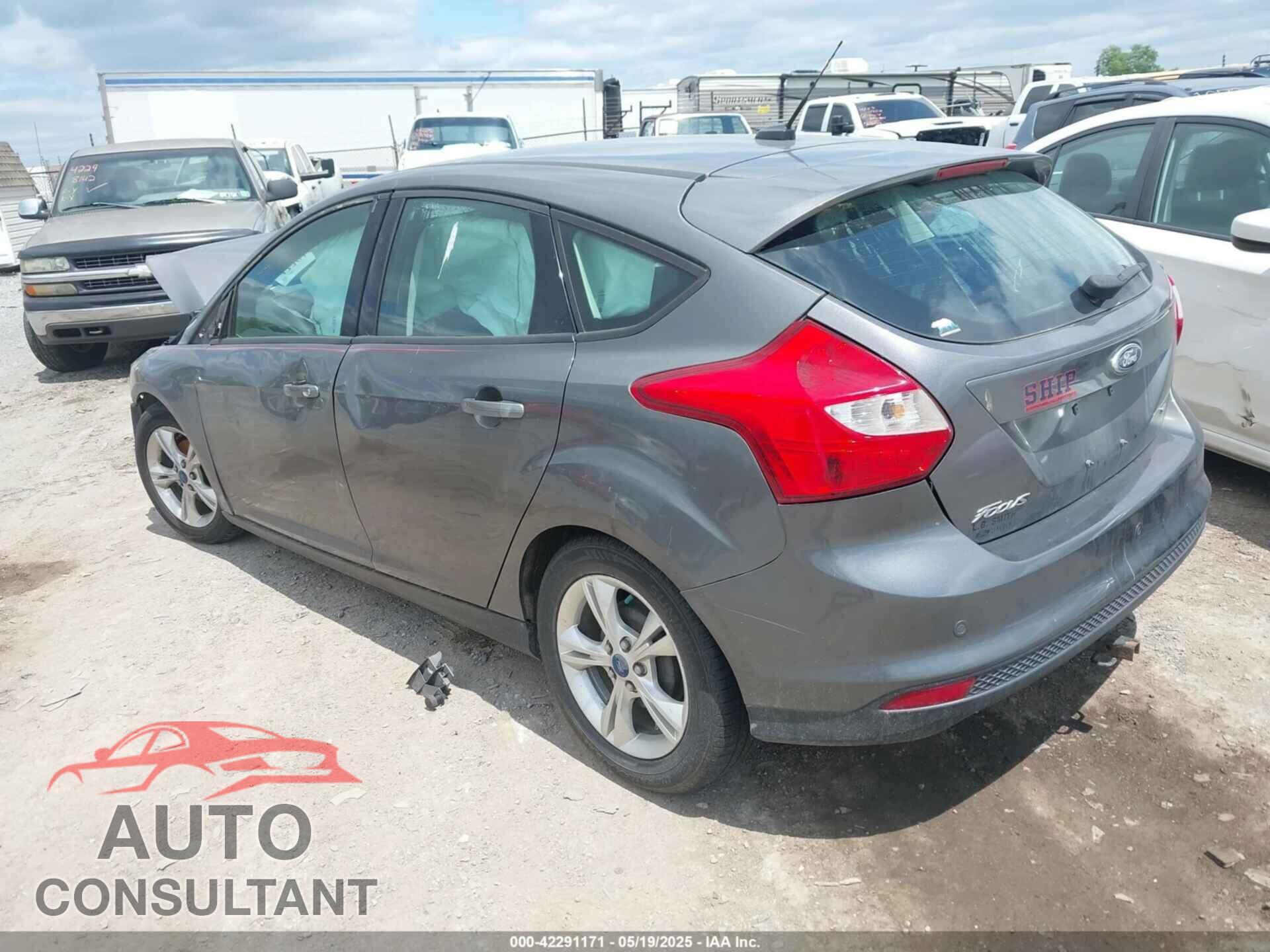 FORD FOCUS 2013 - 1FADP3K25DL111442