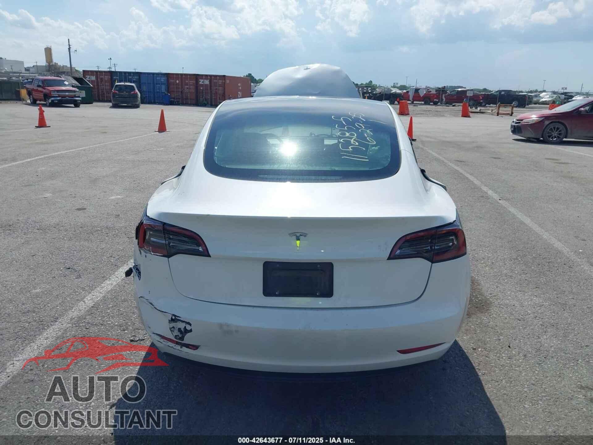 TESLA MODEL 3 2023 - 5YJ3E1EAXPF653355