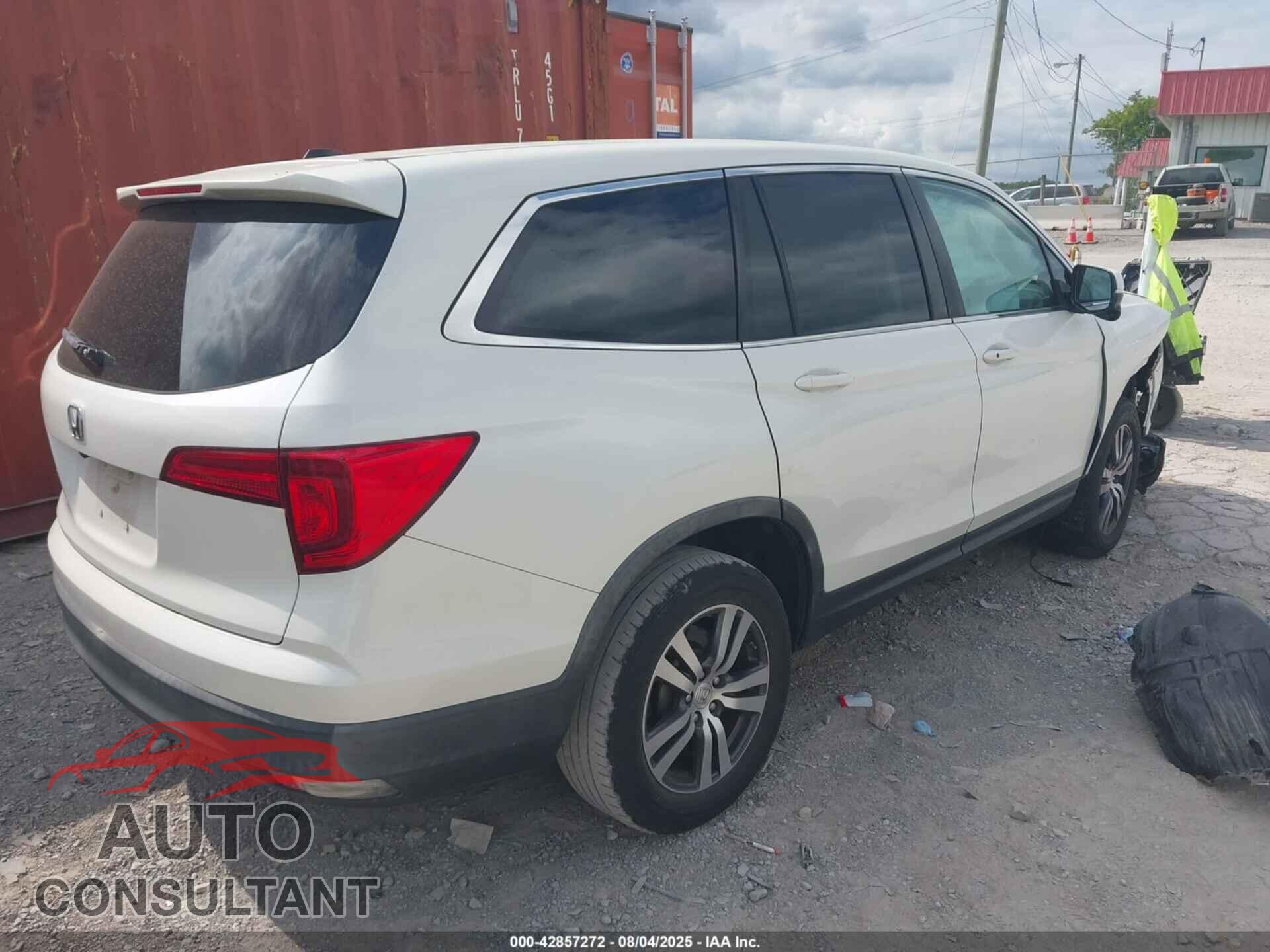HONDA PILOT 2017 - 5FNYF5H56HB021981