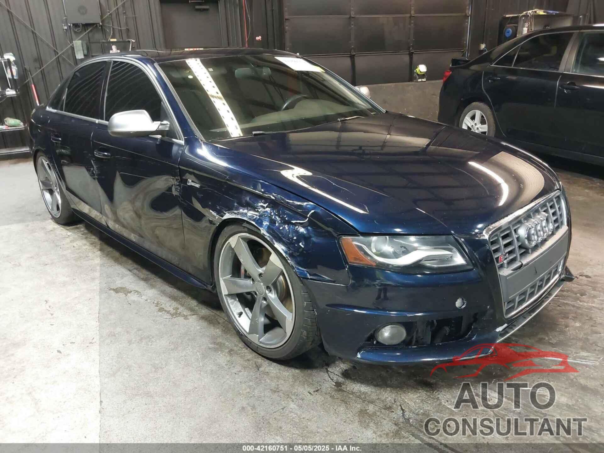 AUDI S4 2011 - WAUKGAFL0BA032033