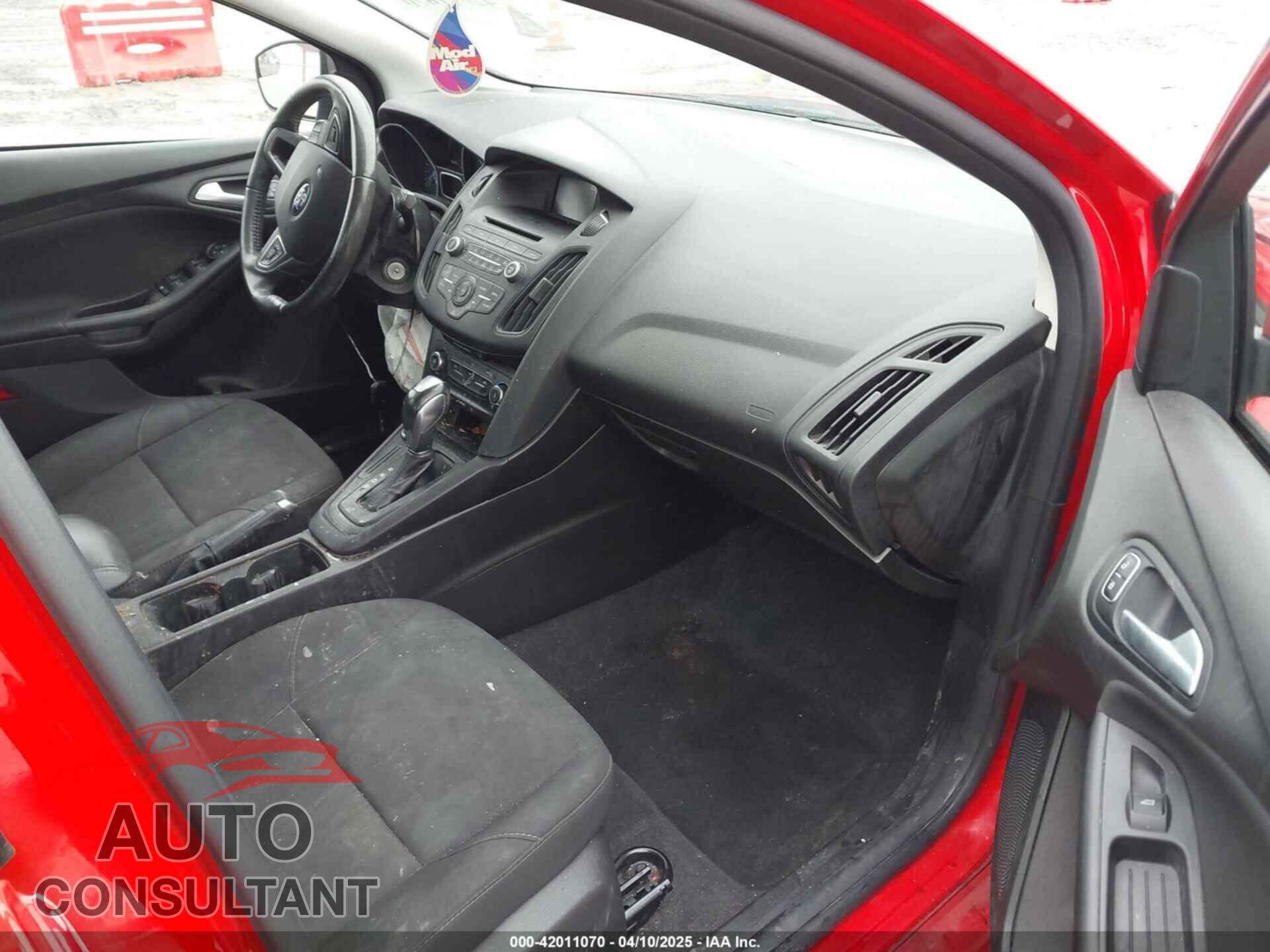 FORD FOCUS 2016 - 1FADP3F27GL403480