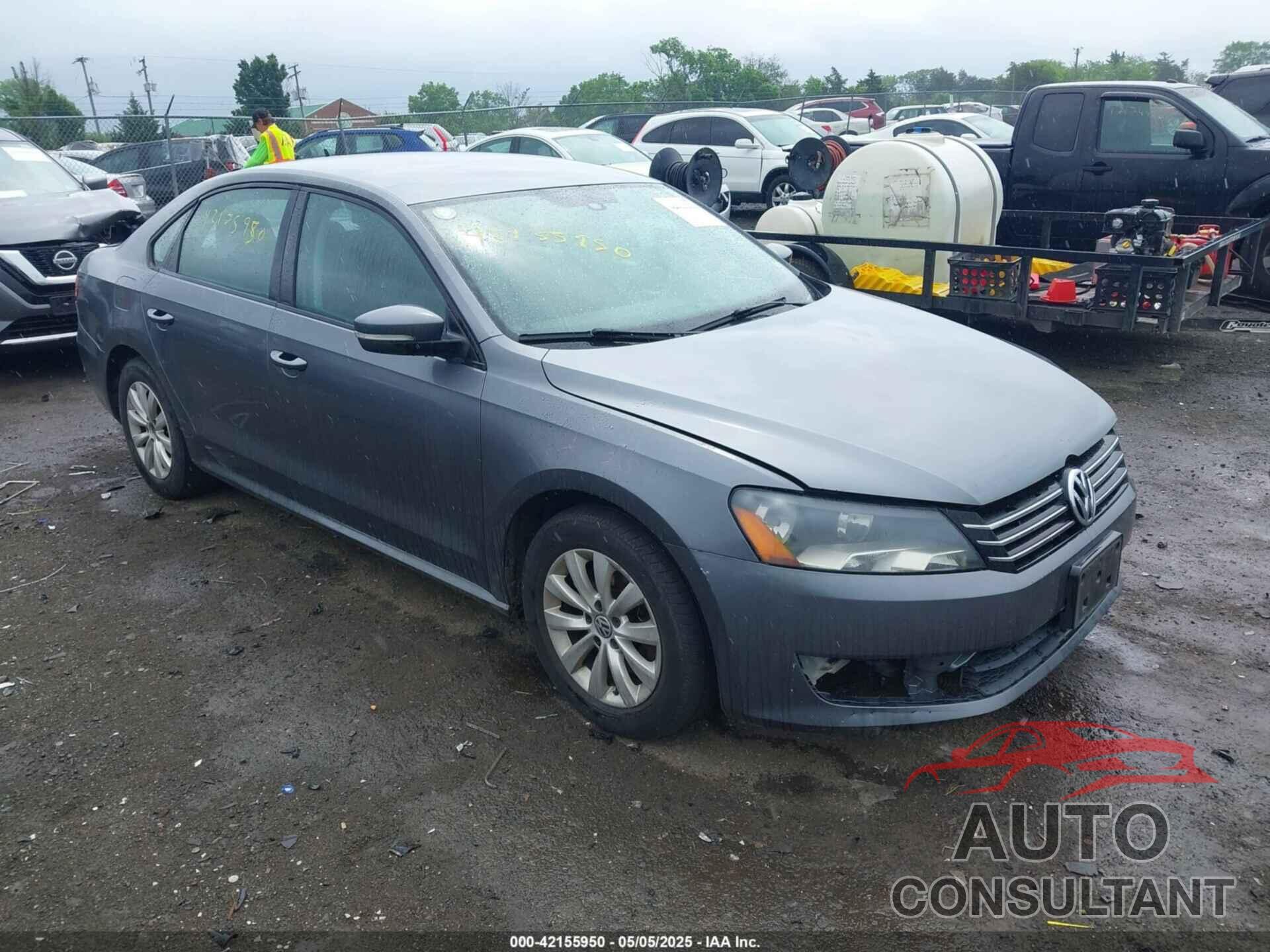 VOLKSWAGEN PASSAT 2013 - 1VWAP7A35DC024099