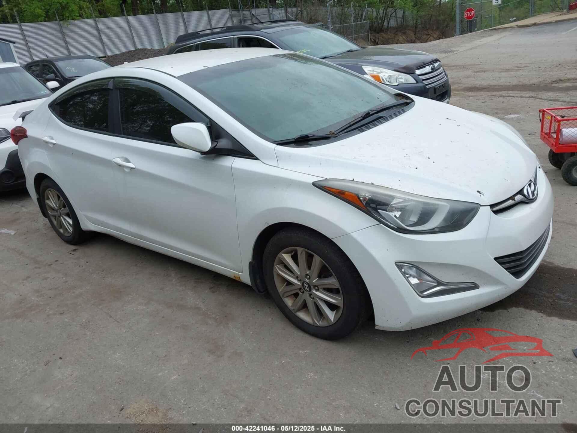 HYUNDAI ELANTRA 2015 - 5NPDH4AE7FH560900