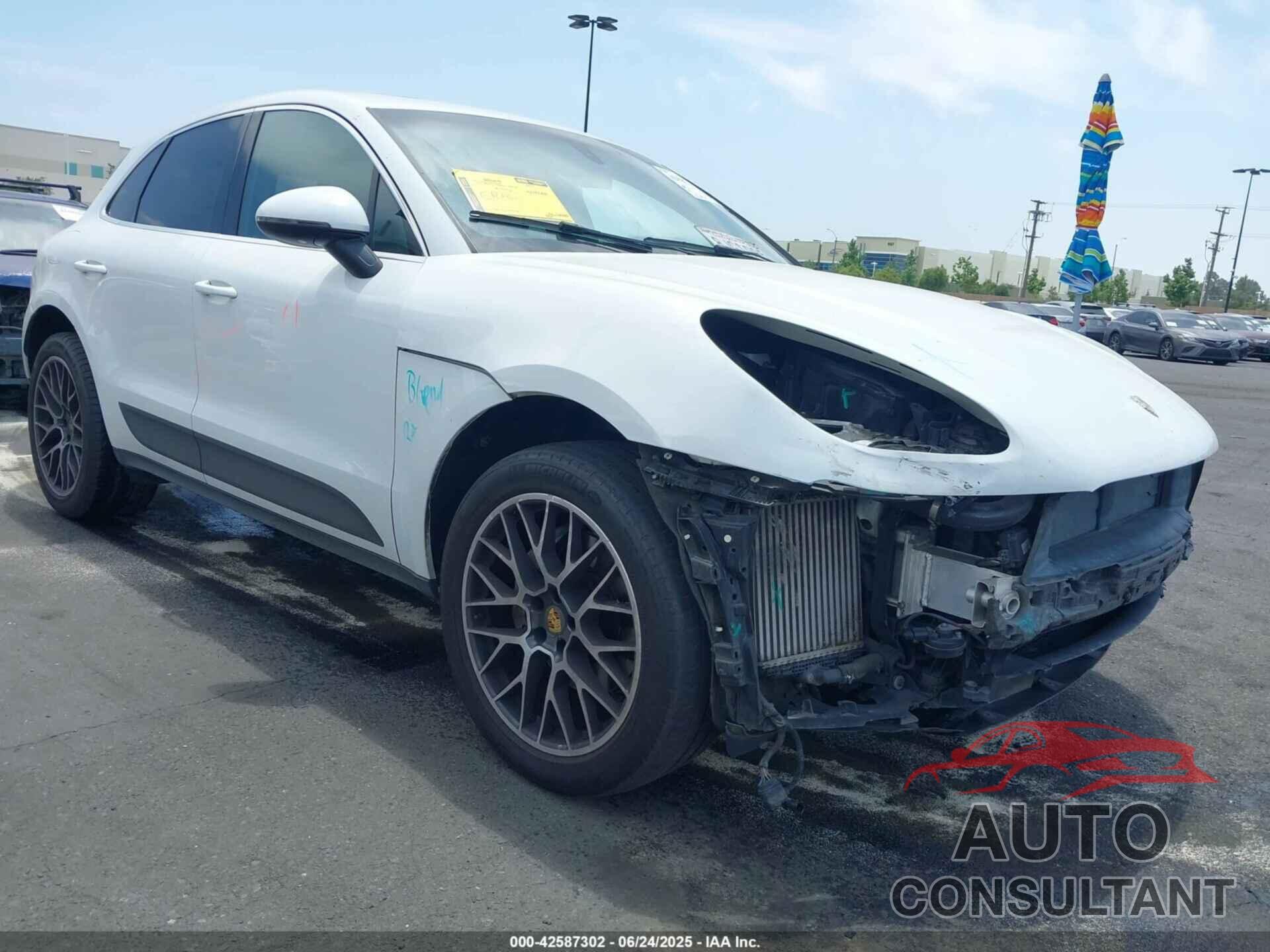 PORSCHE MACAN 2016 - WP1AB2A52GLB45696