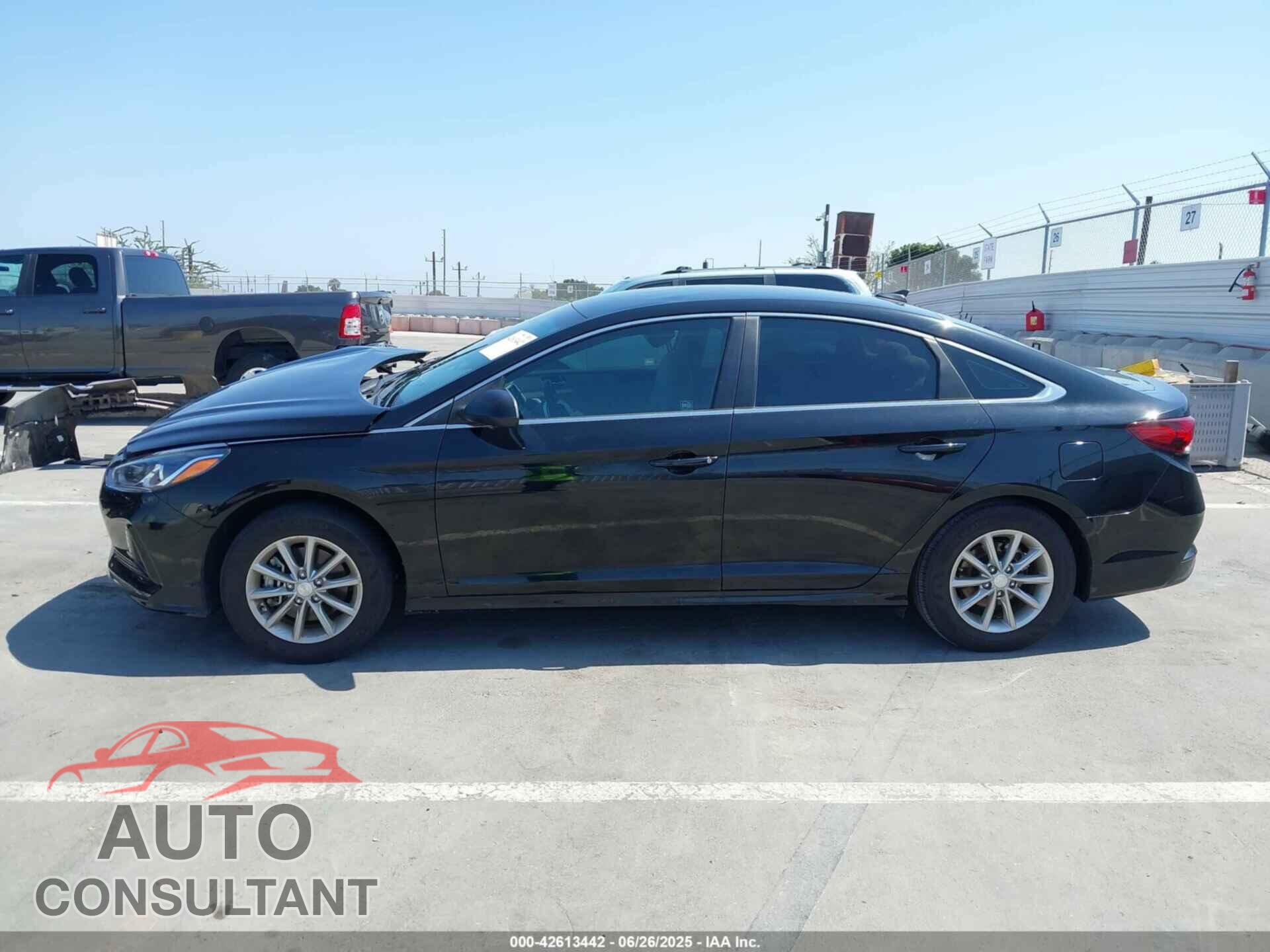 HYUNDAI SONATA 2019 - 5NPE24AF2KH758096