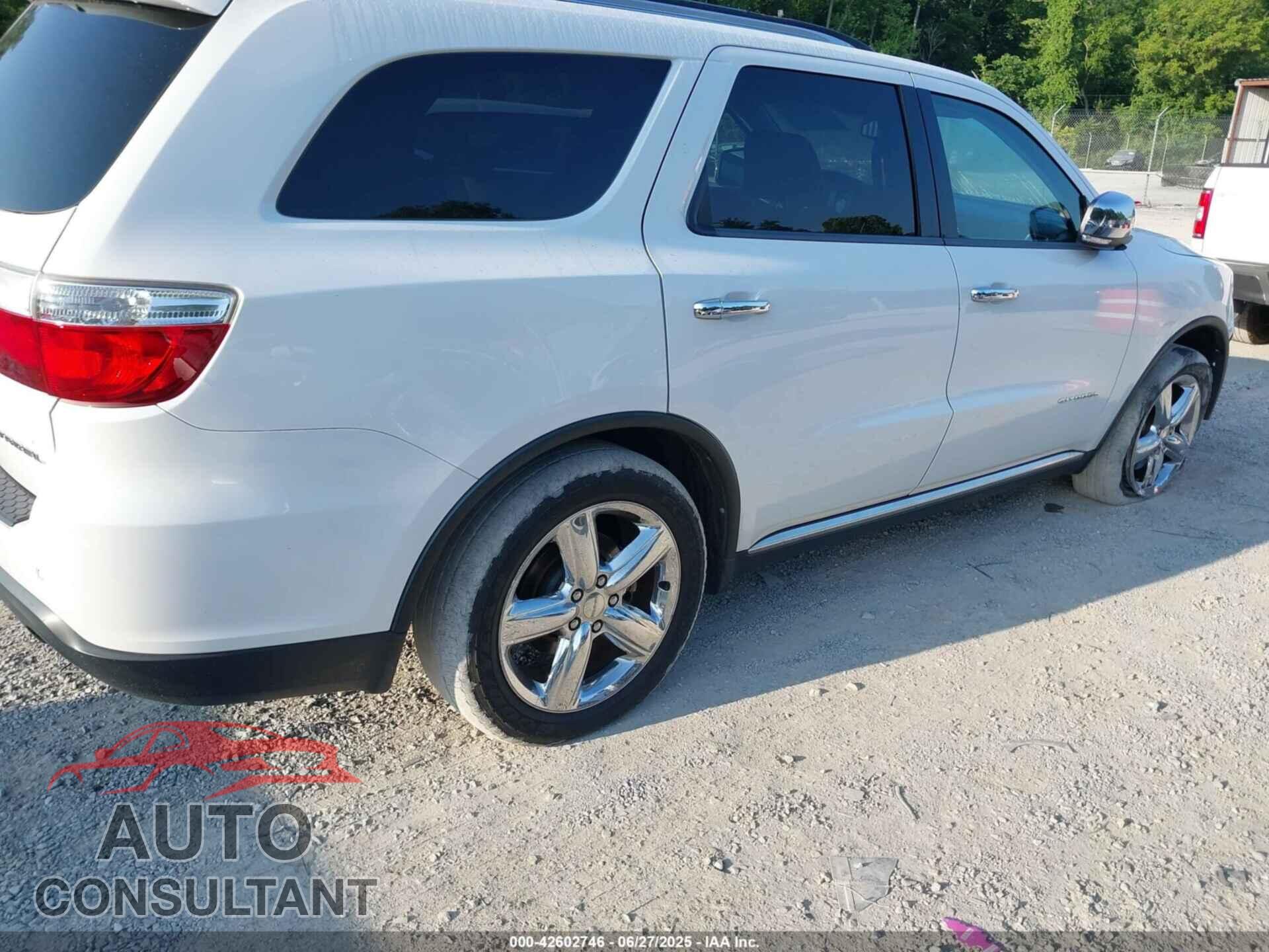 DODGE DURANGO 2013 - 1C4SDJET6DC652552