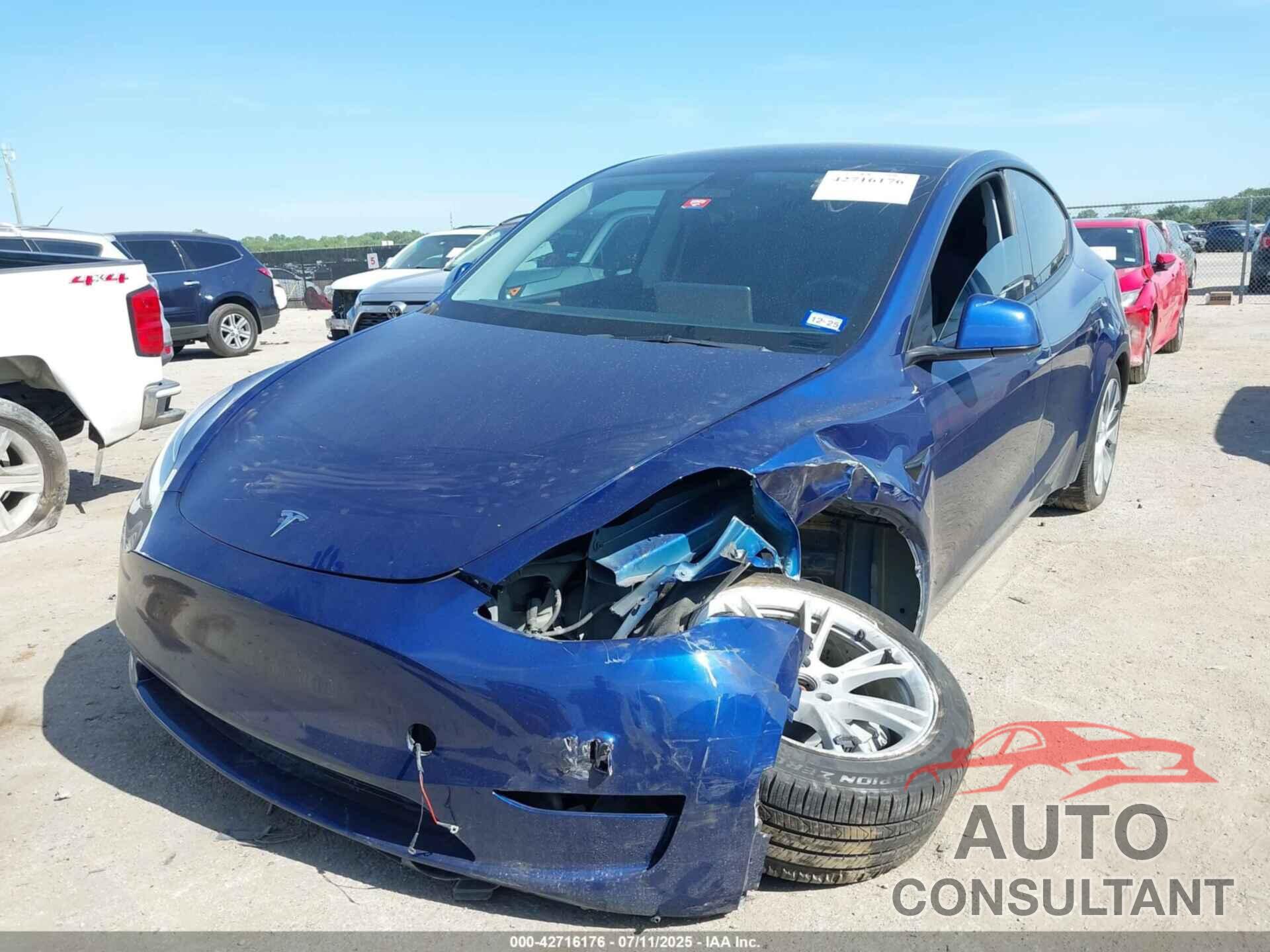 TESLA MODEL Y 2023 - 7SAYGDEE7PA056121