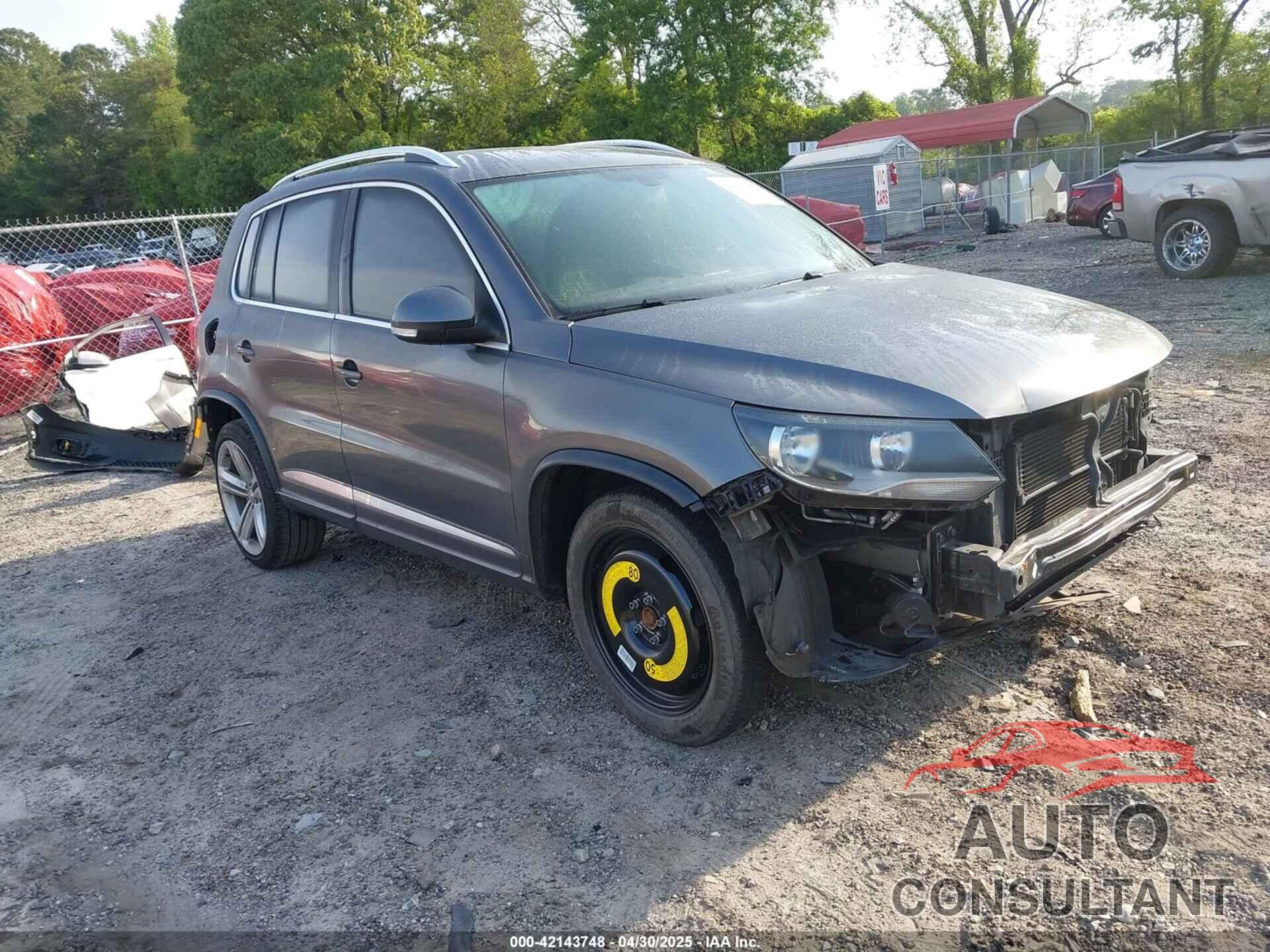 VOLKSWAGEN TIGUAN 2016 - WVGAV7AX4GW559726