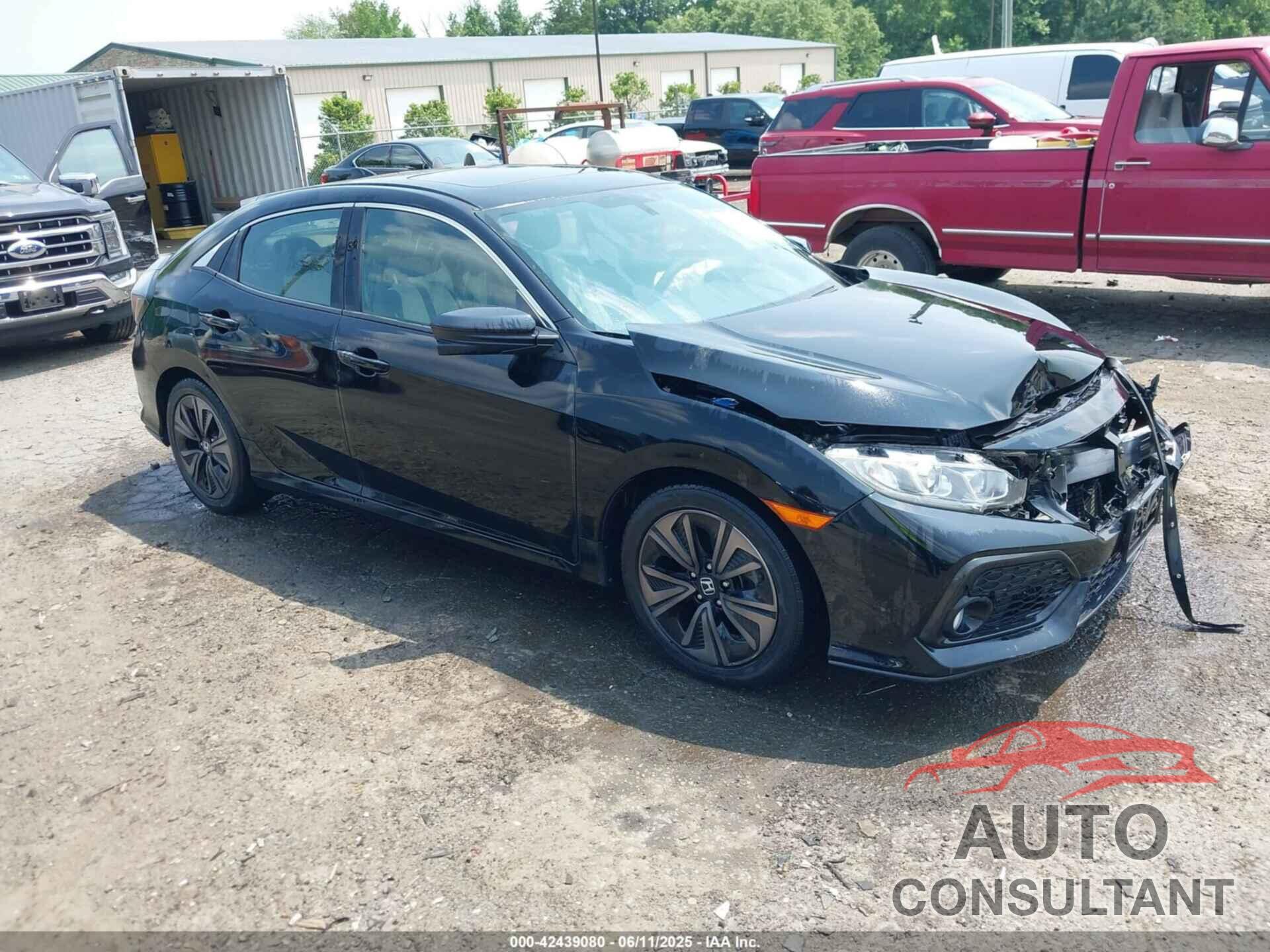HONDA CIVIC 2018 - SHHFK7H53JU203950
