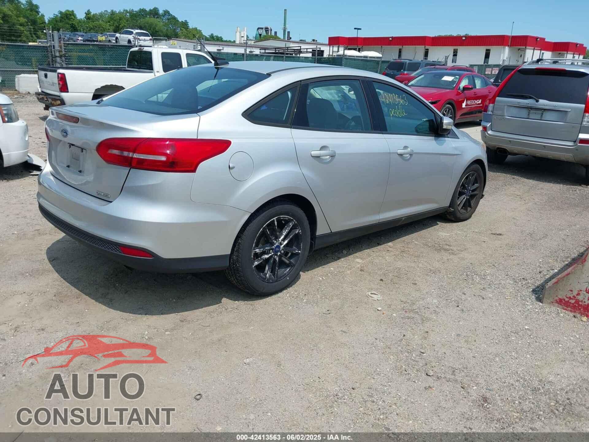 FORD FOCUS 2015 - 1FADP3F2XFL340065