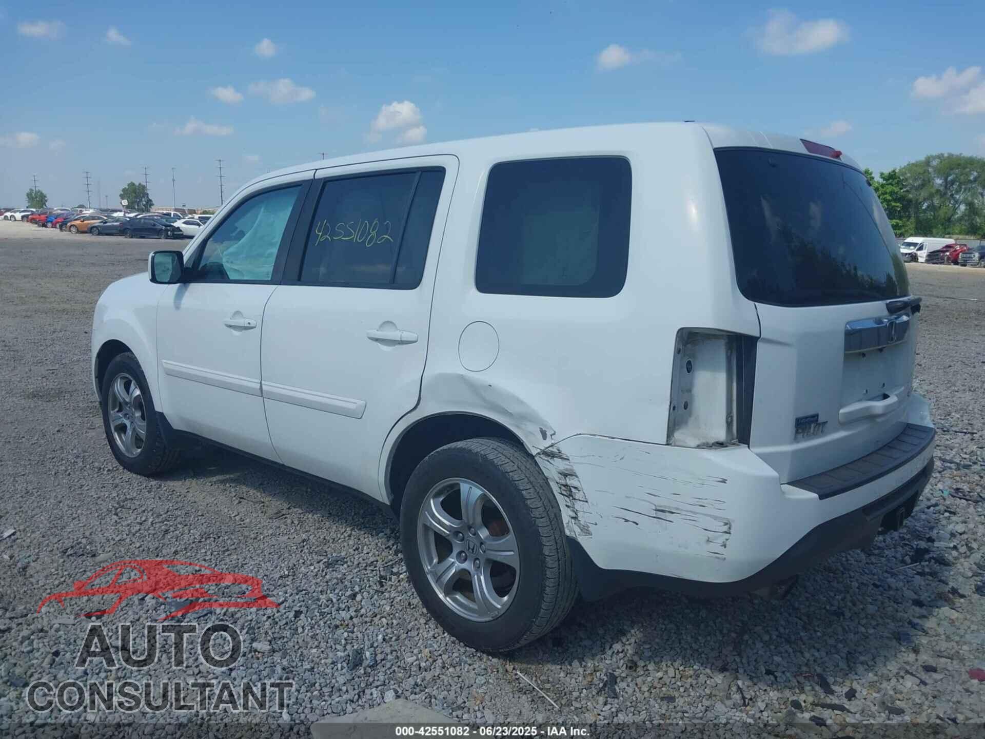 HONDA PILOT 2015 - 5FNYF4H57FB009734