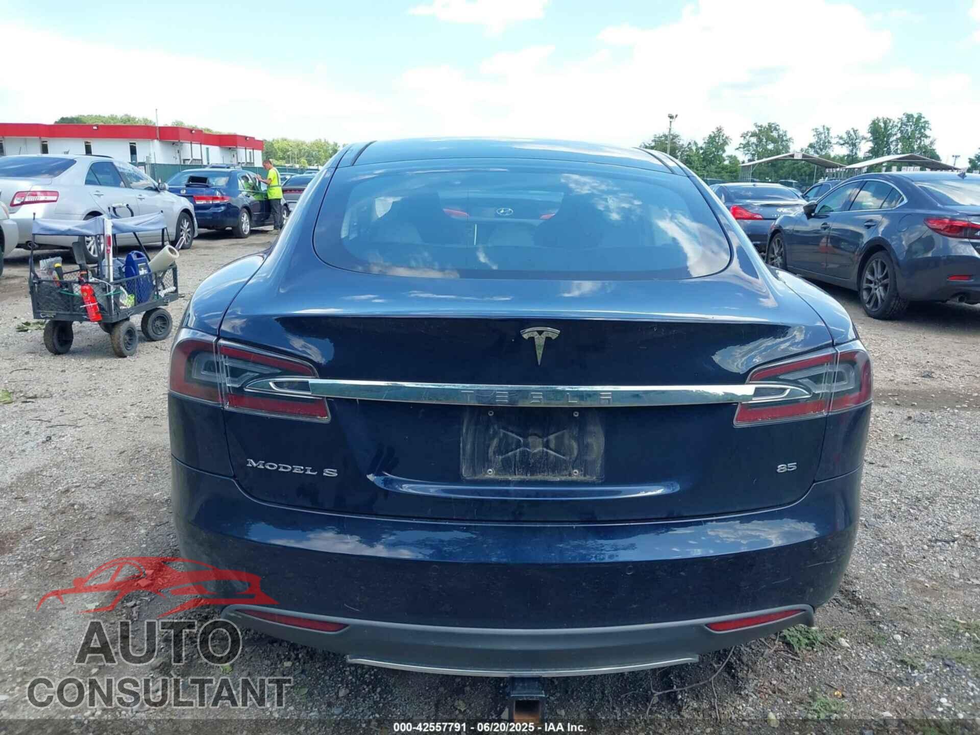 TESLA MODEL S 2013 - 5YJSA1CN0DFP21851