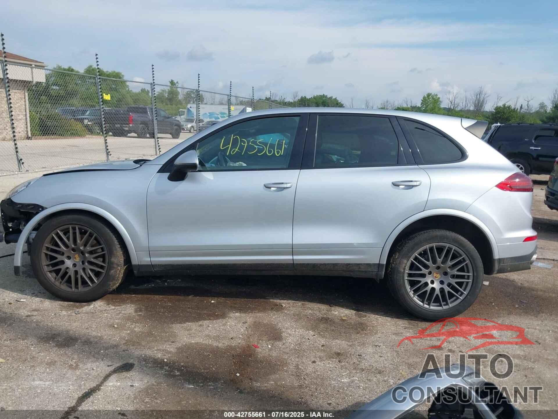 PORSCHE CAYENNE 2017 - WP1AA2A2XHKA84758
