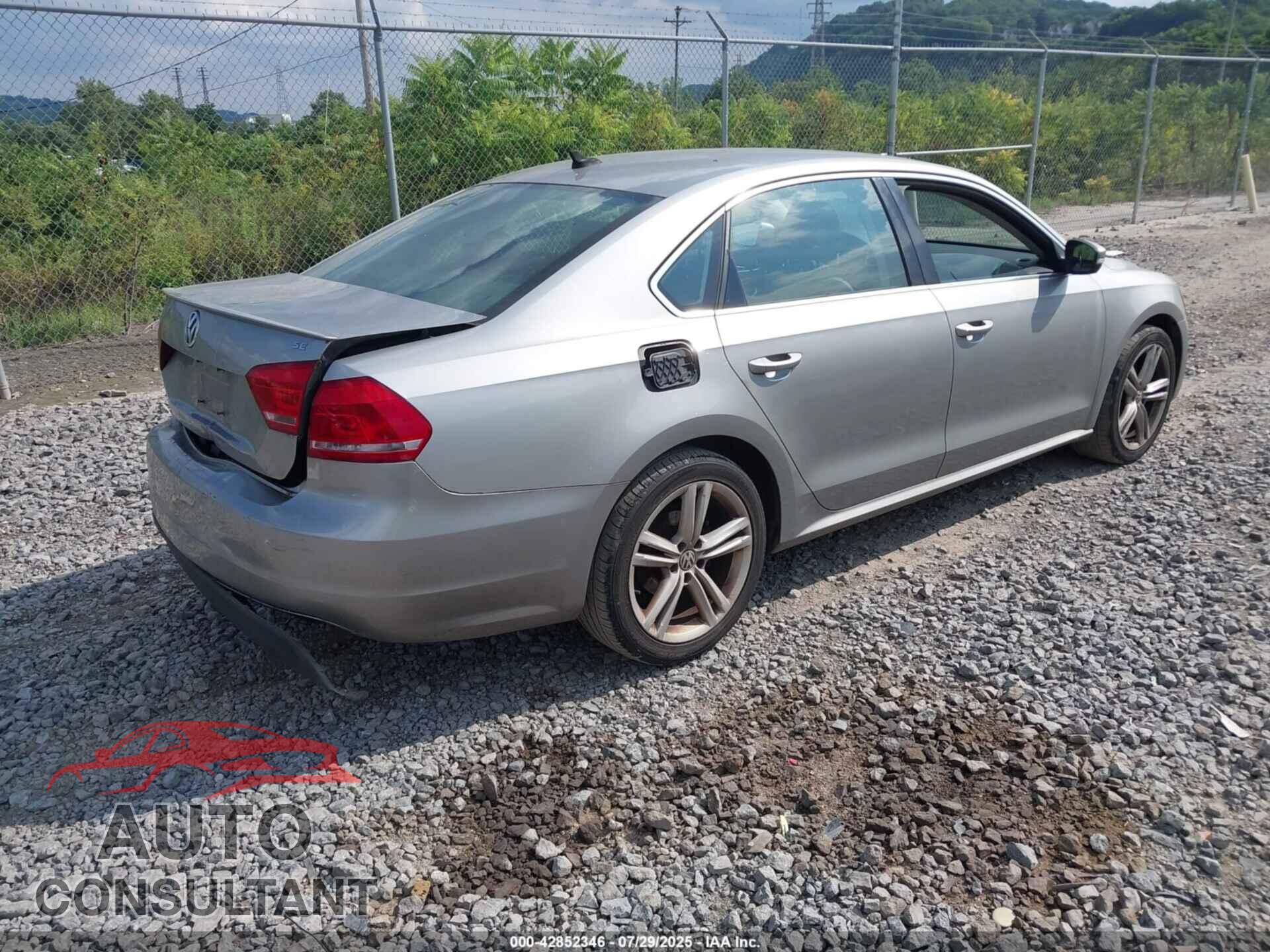VOLKSWAGEN PASSAT 2014 - 1VWBH7A3XEC002814