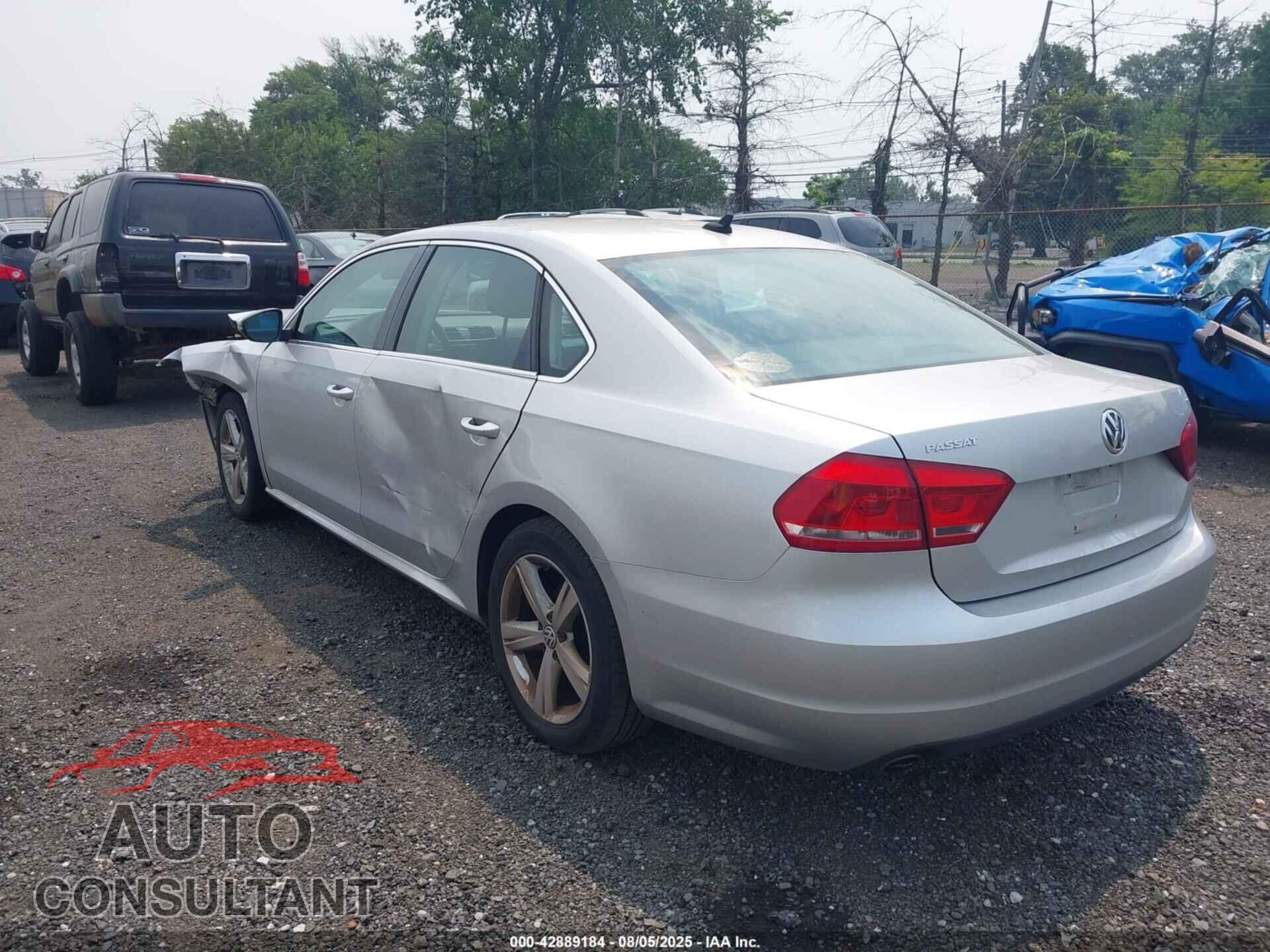 VOLKSWAGEN PASSAT 2012 - 1VWBP7A39CC099570