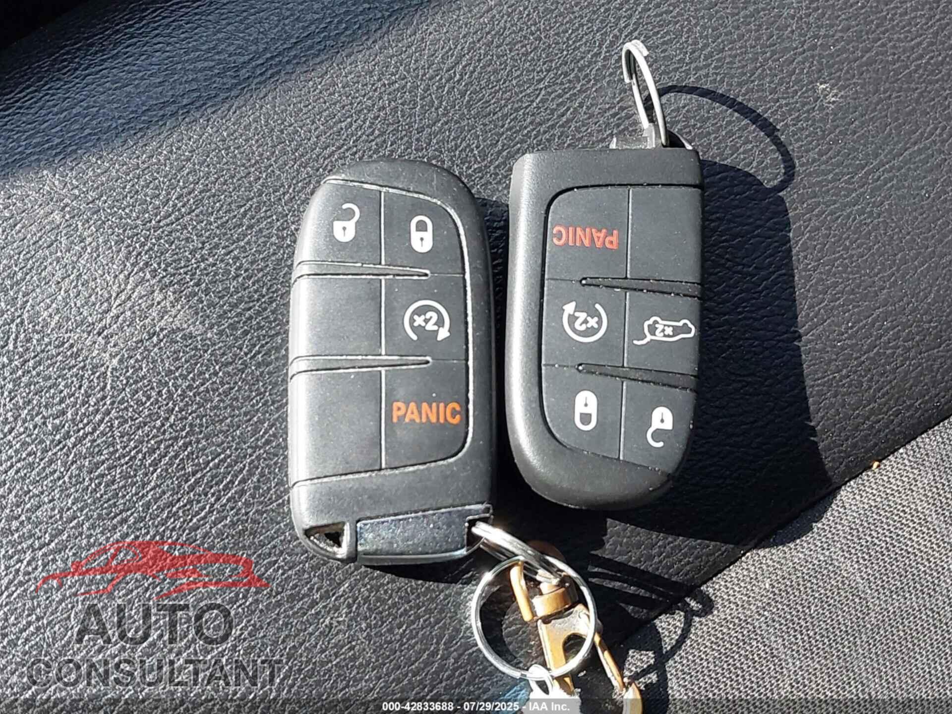 JEEP COMPASS 2018 - 3C4NJDBB1JT282193