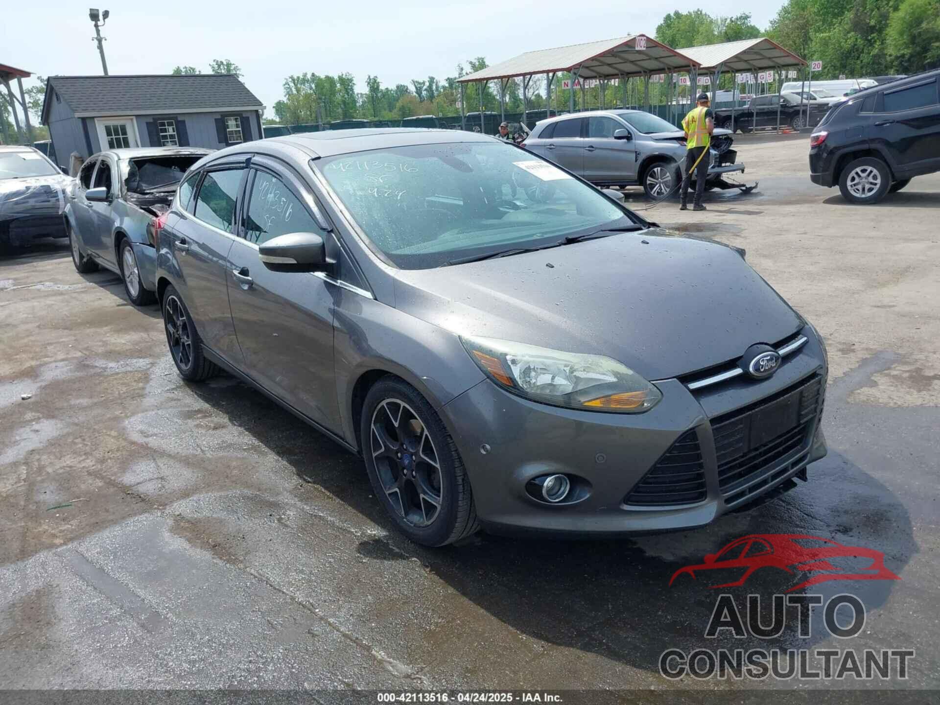 FORD FOCUS 2012 - 1FAHP3N23CL370233