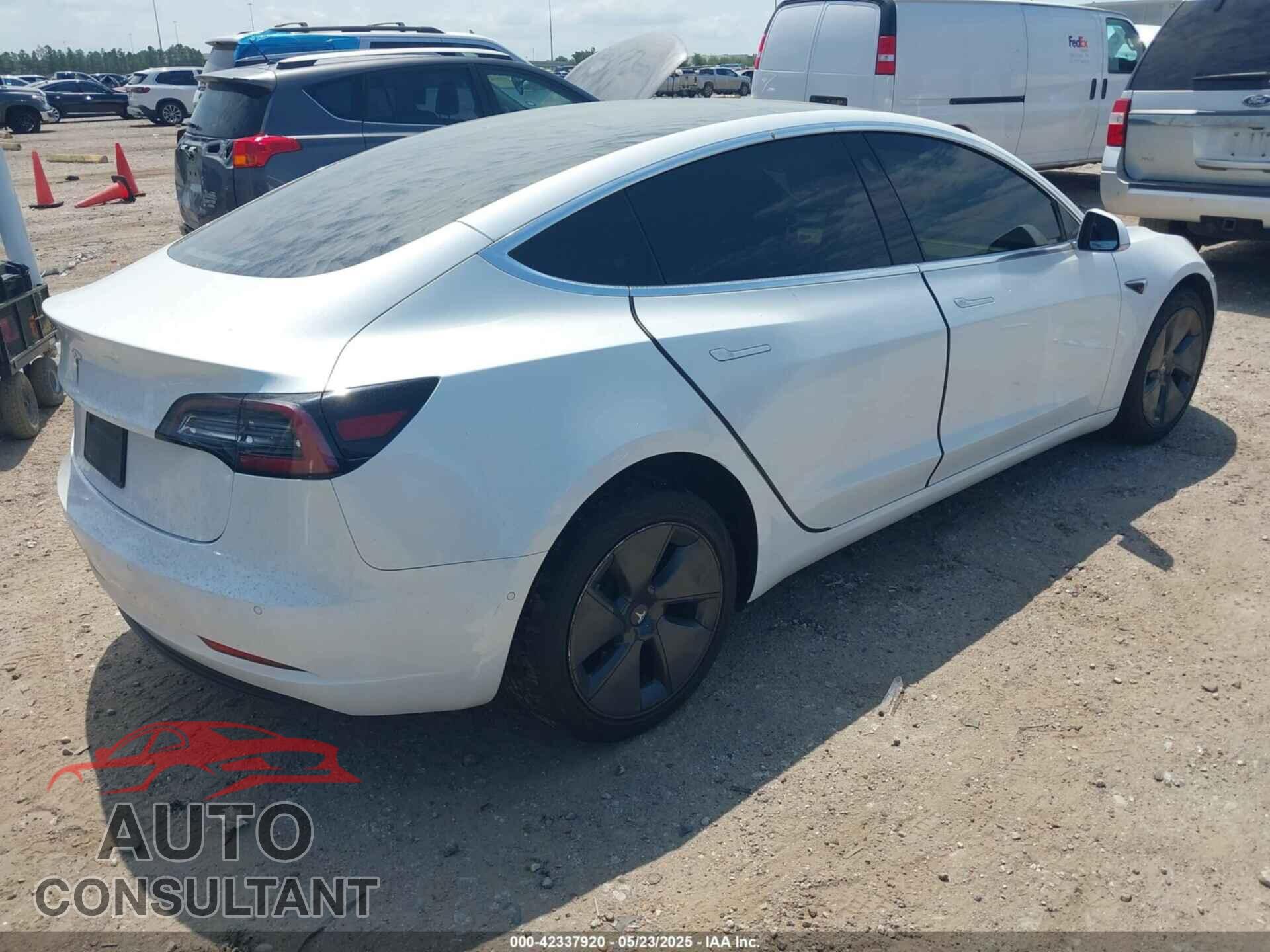 TESLA MODEL 3 2019 - 5YJ3E1EA3KF300254