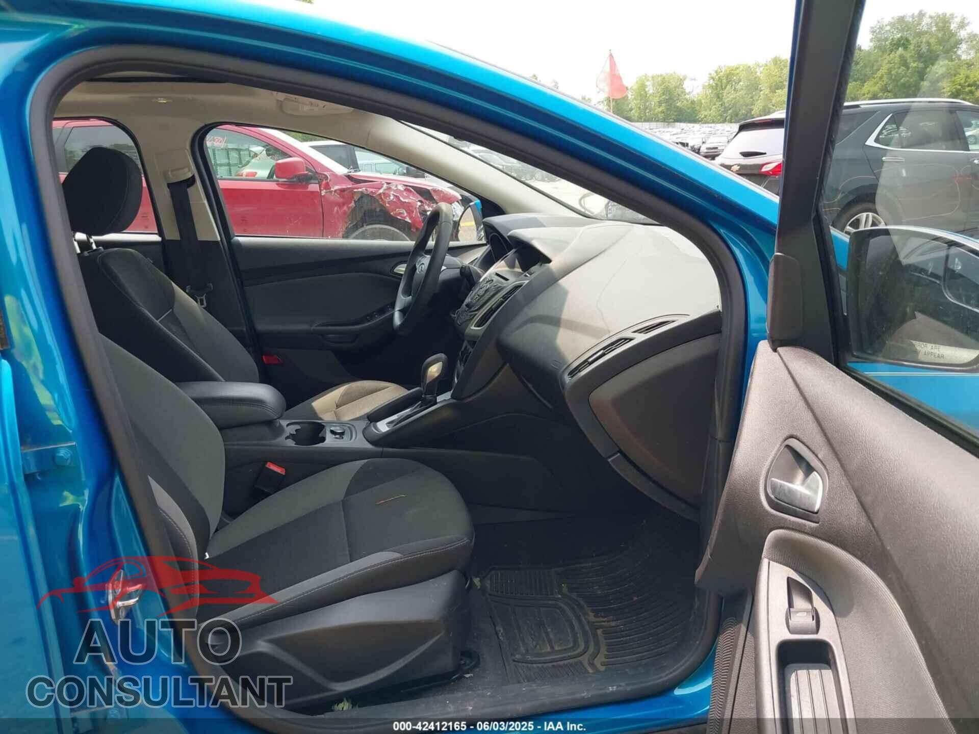 FORD FOCUS 2014 - 1FADP3K27EL459969