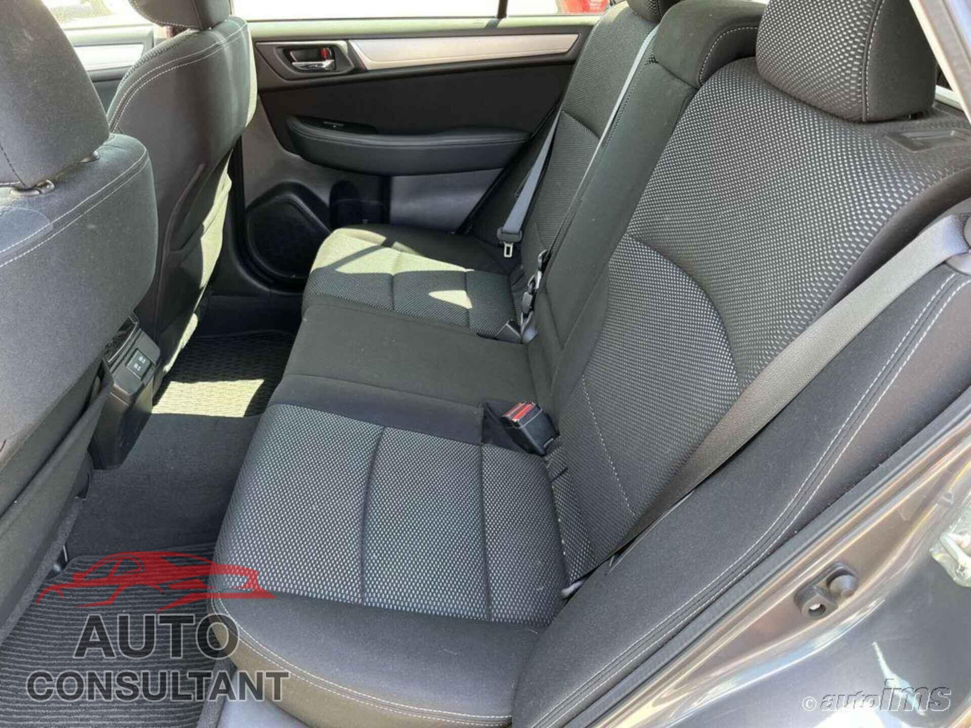 SUBARU OUTBACK 2019 - 4S4BSAFC8K3310663