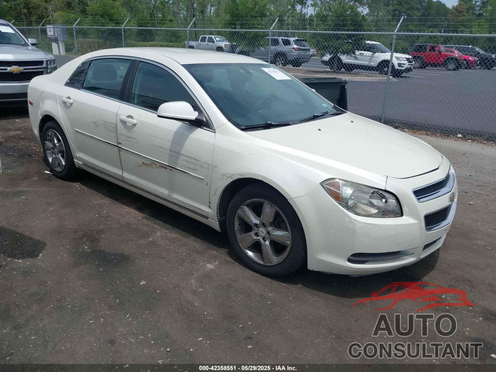 CHEVROLET MALIBU 2011 - 1G1ZC5E19BF348577