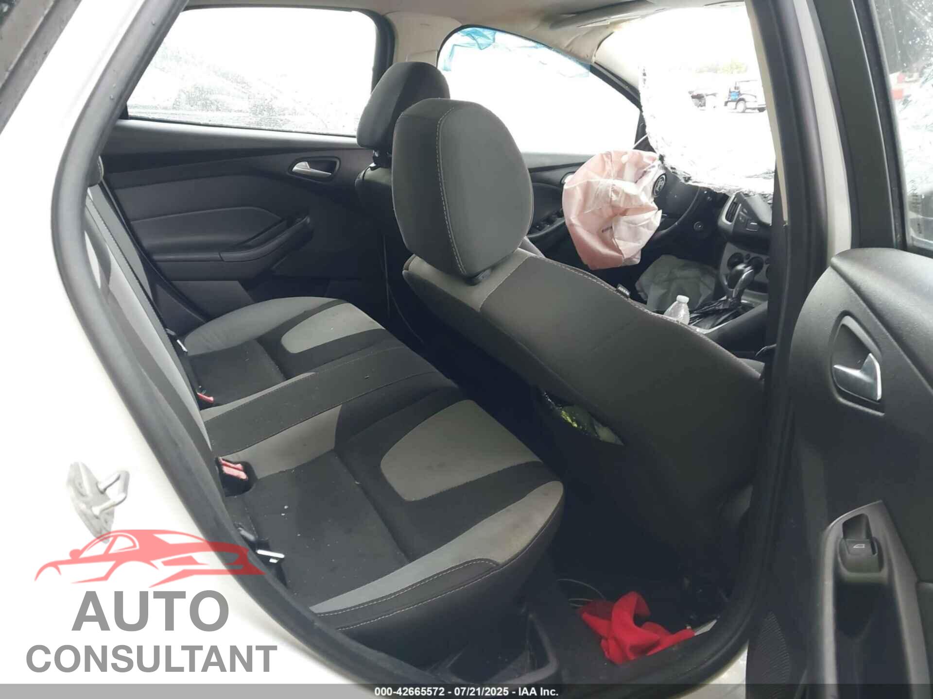 FORD FOCUS 2014 - 1FADP3F25EL203131