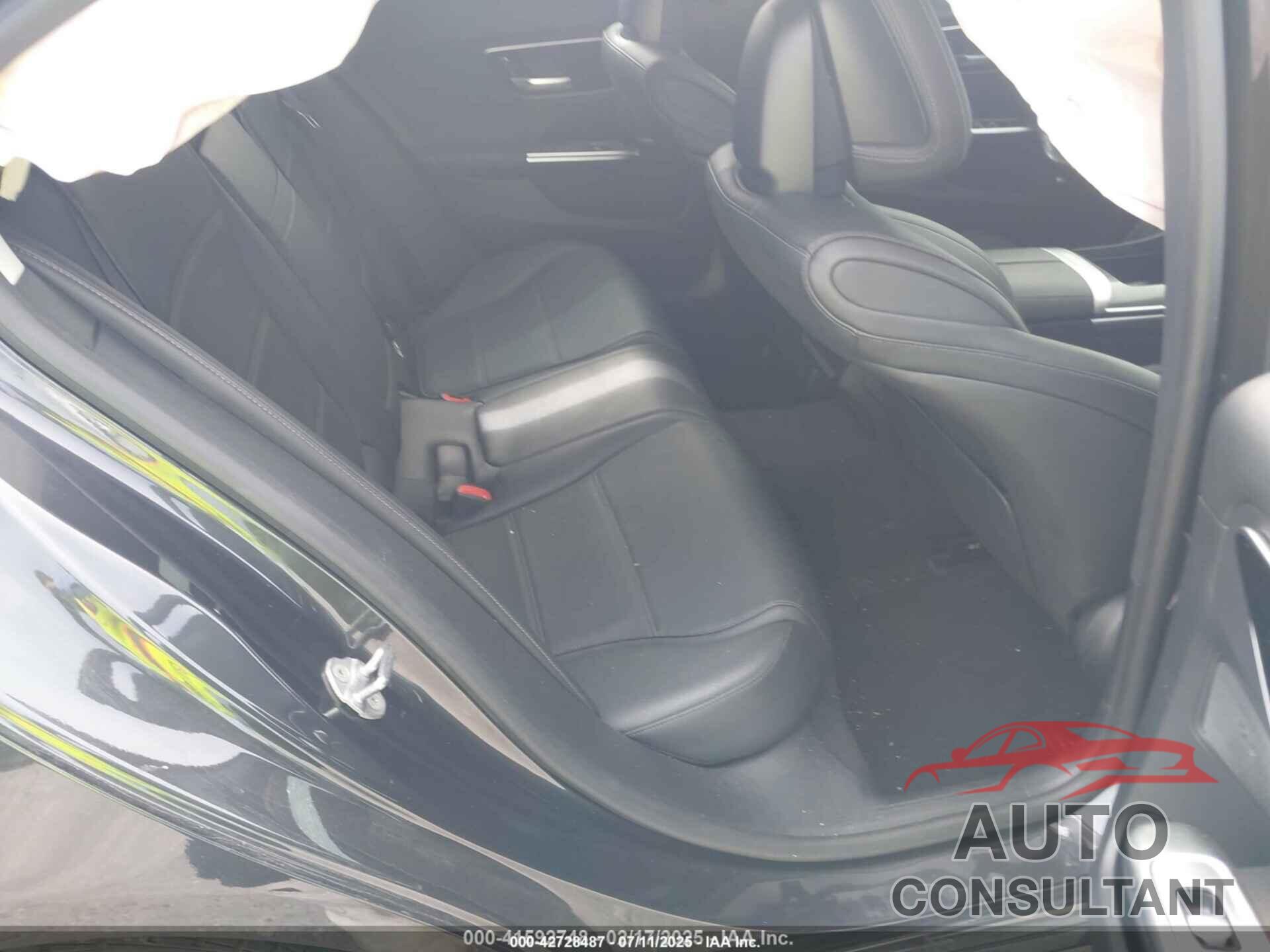 MERCEDES-BENZ C 300 2022 - W1KAF4GB4NR052502