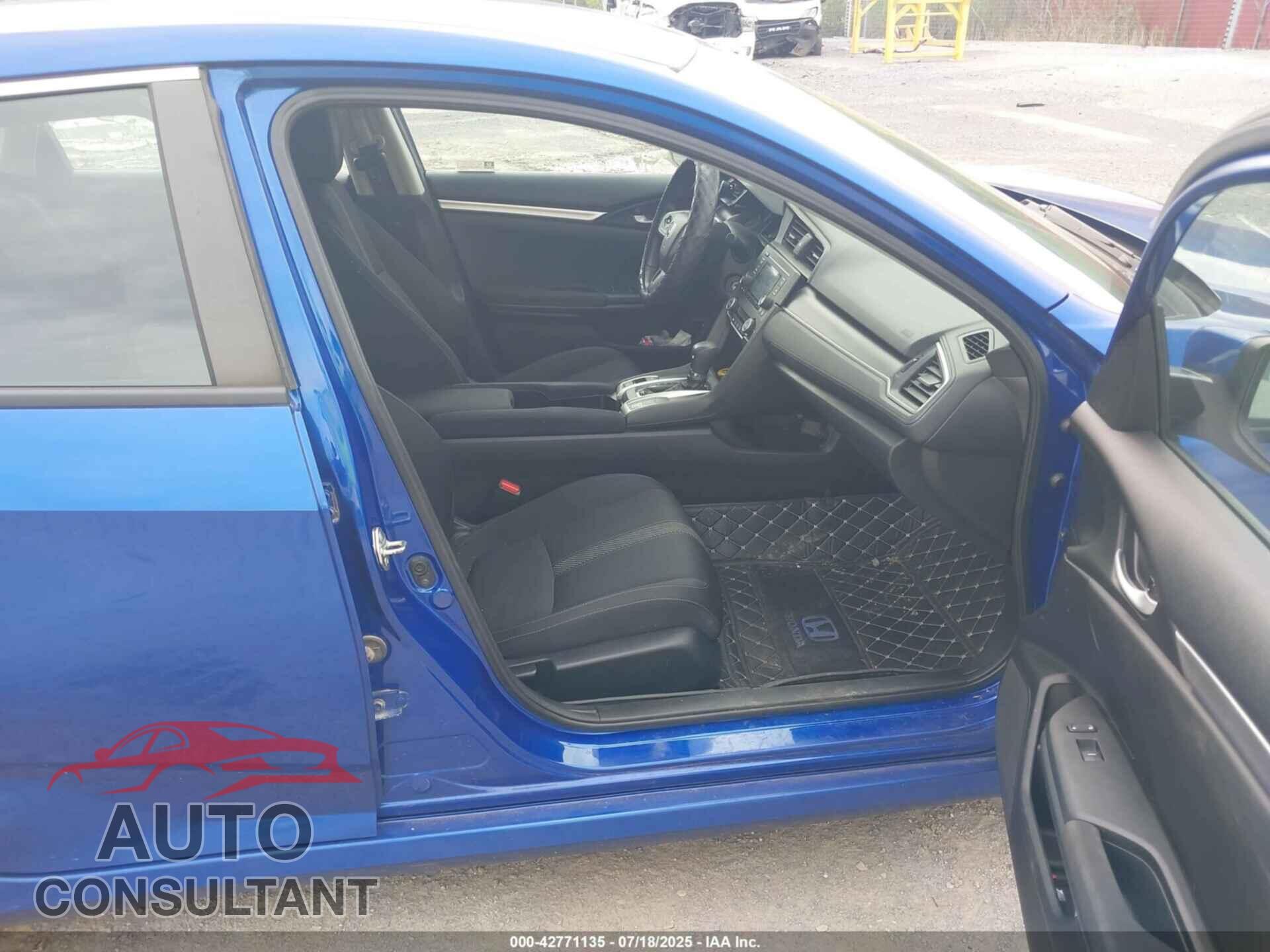 HONDA CIVIC 2018 - 2HGFC2F54JH594817