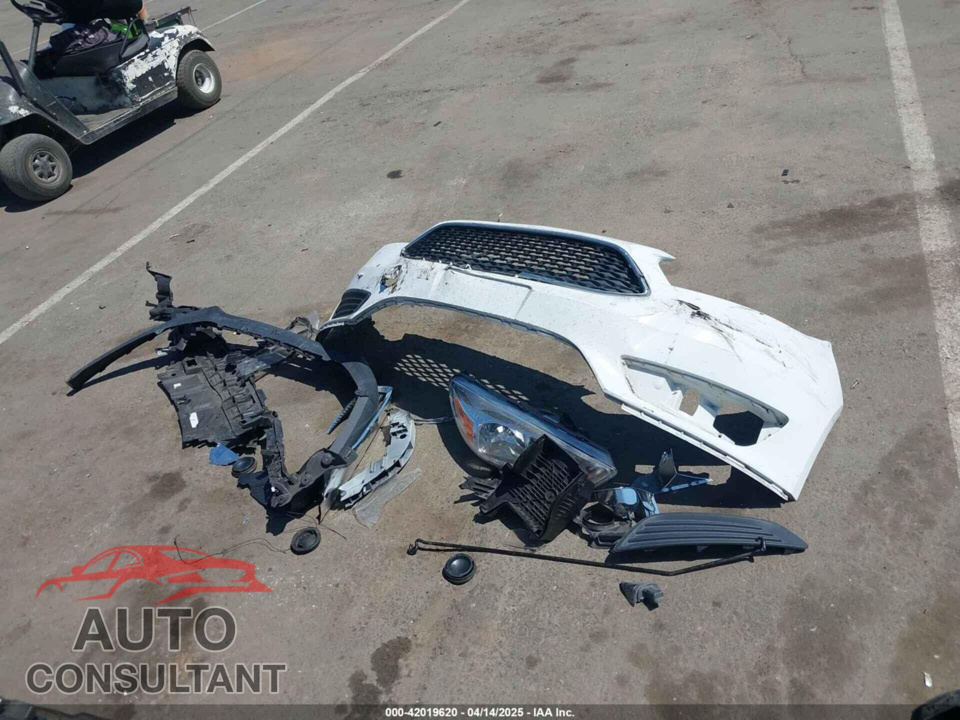 FORD FOCUS 2018 - 1FADP3F24JL231447