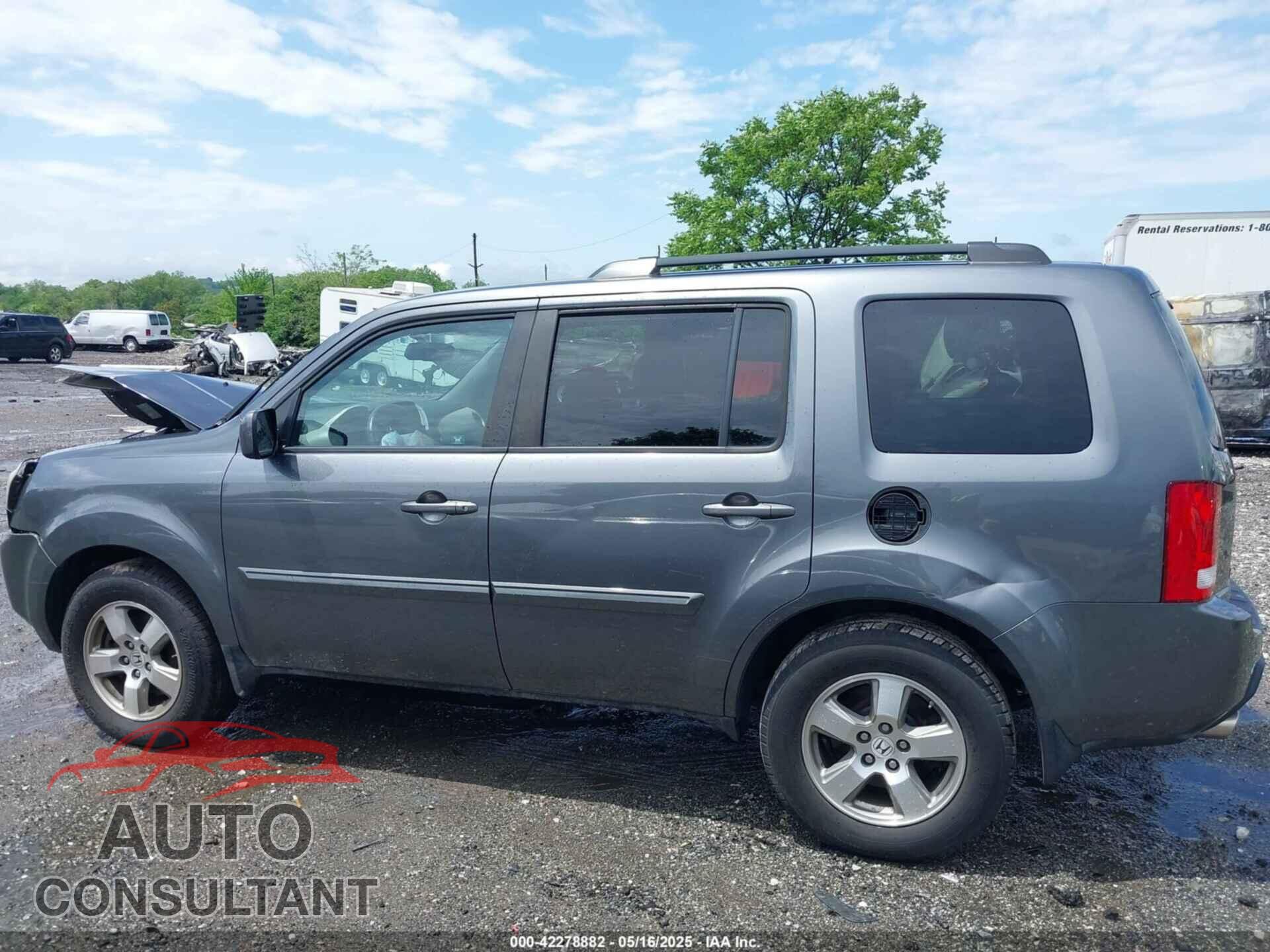 HONDA PILOT 2011 - 5FNYF4H56BB035784