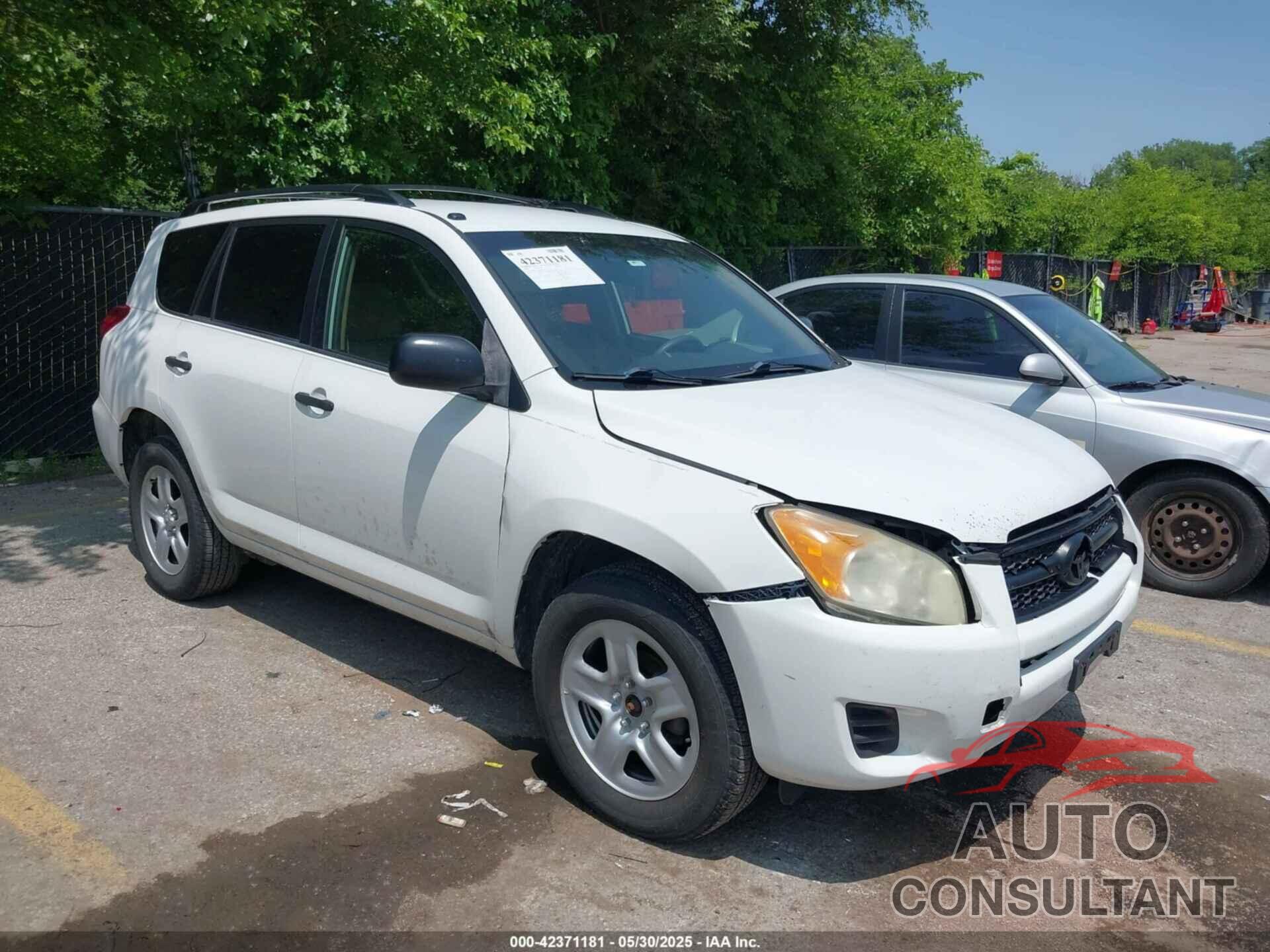 TOYOTA RAV4 2009 - JTMBF33V49D011783