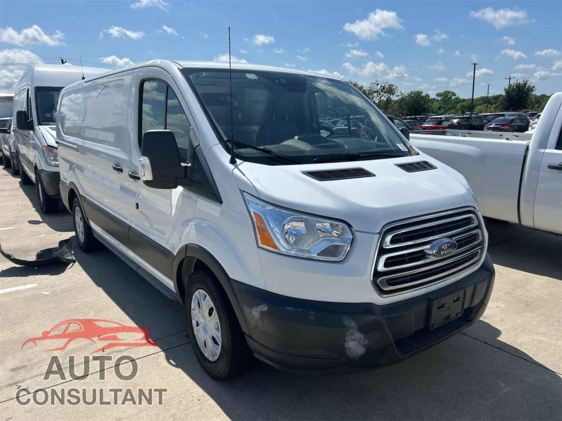 FORD TRANSIT-150 2018 - 1FTYE1YM3JKA48485