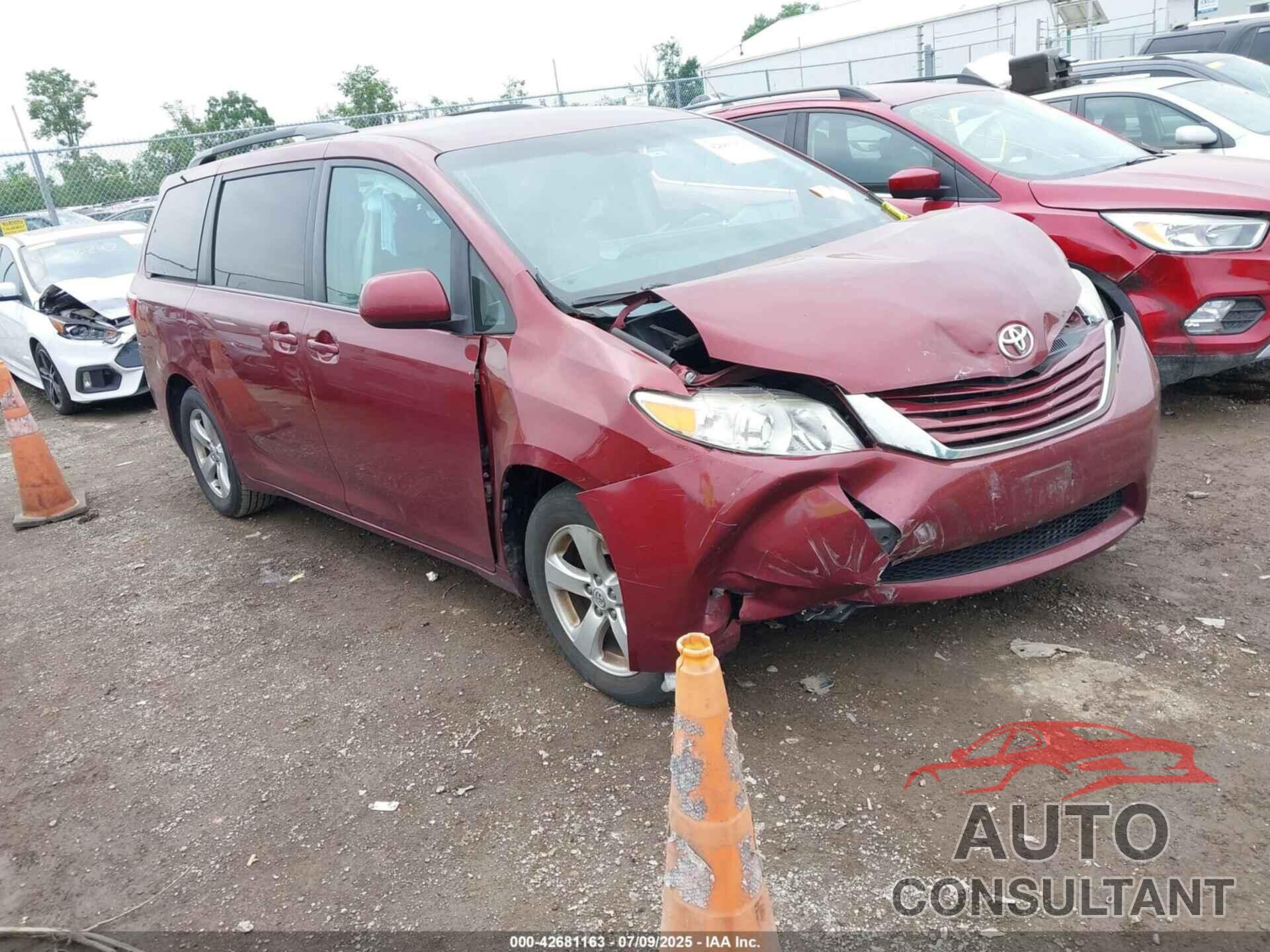 TOYOTA SIENNA 2015 - 5TDKK3DC2FS571486