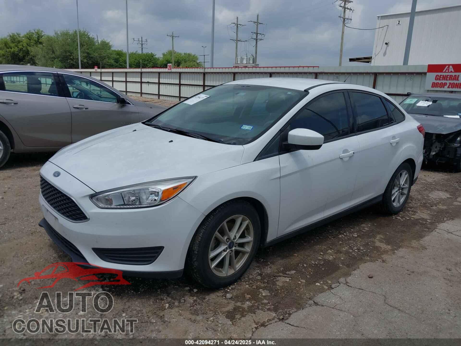 FORD FOCUS 2018 - 1FADP3F22JL292697