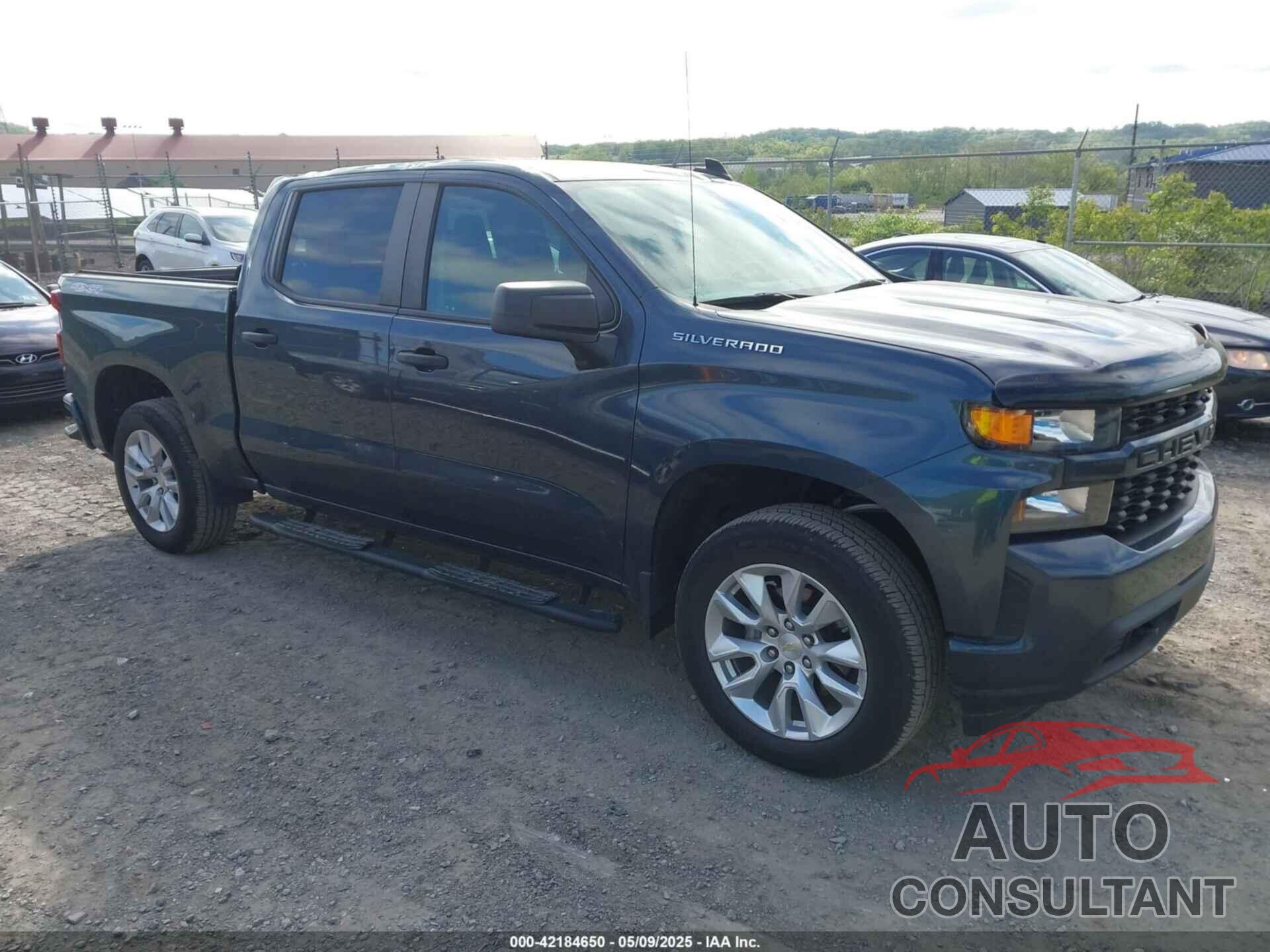 CHEVROLET SILVERADO 1500 2021 - 1GCPYBEK1MZ450268