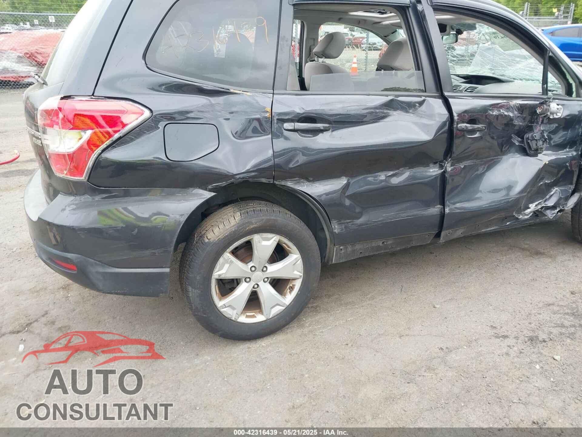 SUBARU FORESTER 2016 - JF2SJADC8GH476512