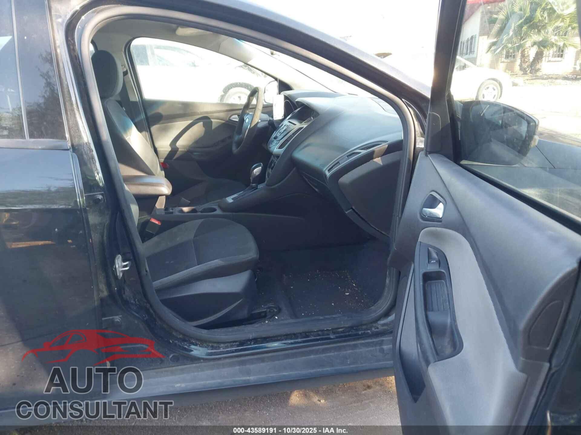 FORD FOCUS 2014 - 1FADP3F21EL215647