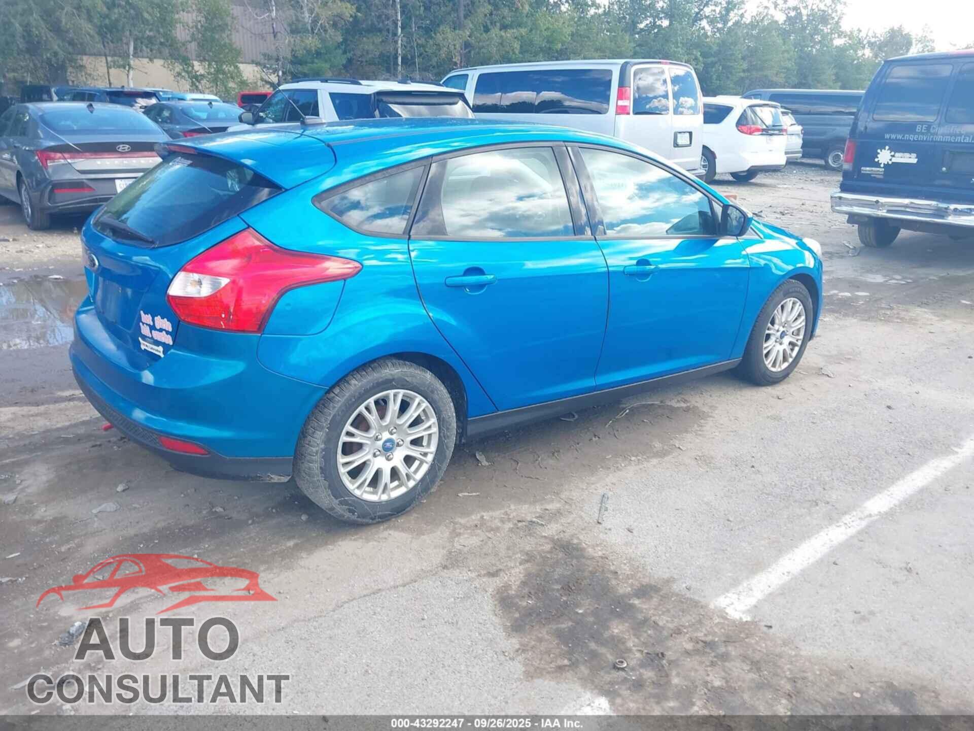 FORD FOCUS 2012 - 1FAHP3K26CL397401